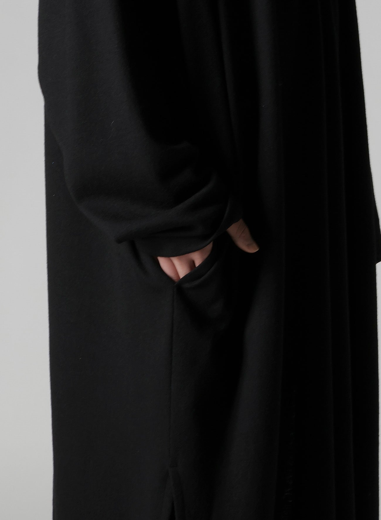 MILD WASHABLE JERSEY STAND-UP COLLAR DRESS