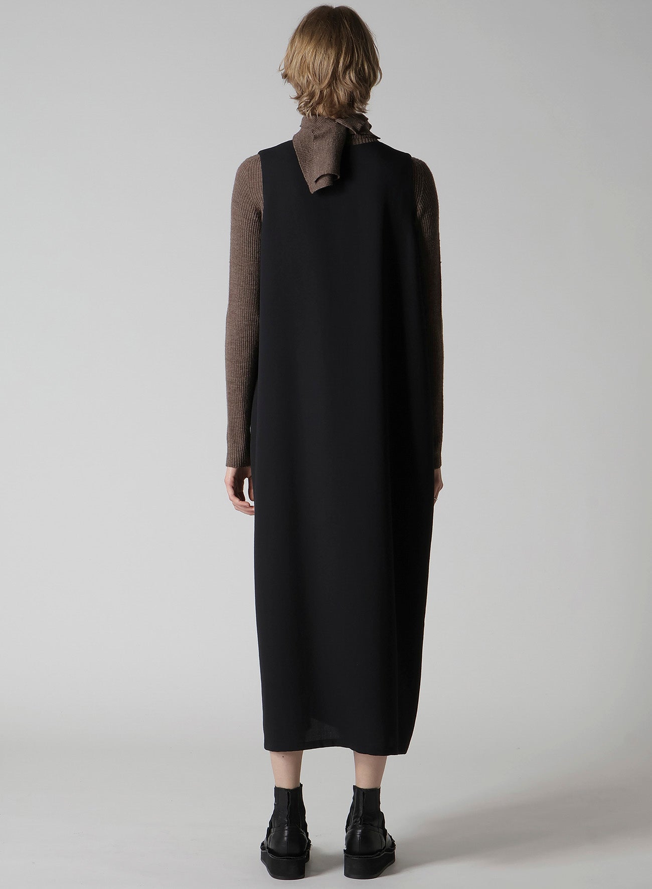 WOOL SERGE SLEEVELESS DRESS