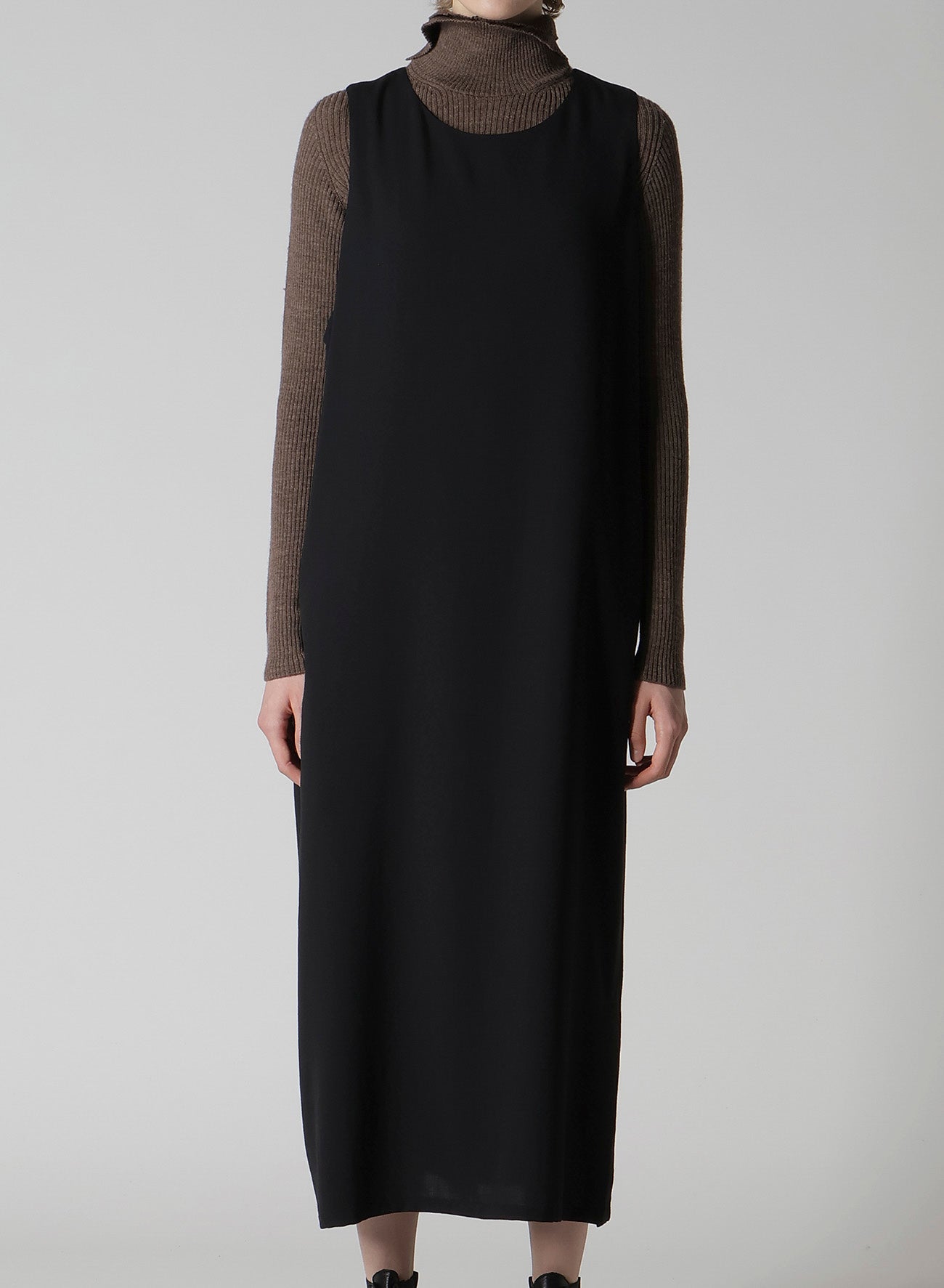 WOOL SERGE SLEEVELESS DRESS
