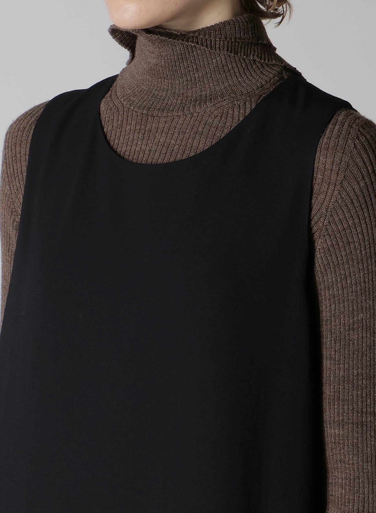WOOL SERGE SLEEVELESS DRESS