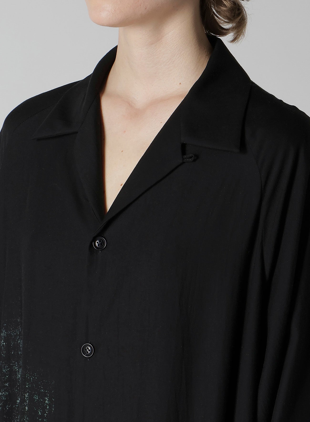 MESSAGE-PRINT DUNGAREE TWILL OPEN COLLAR SHIRT DRESS