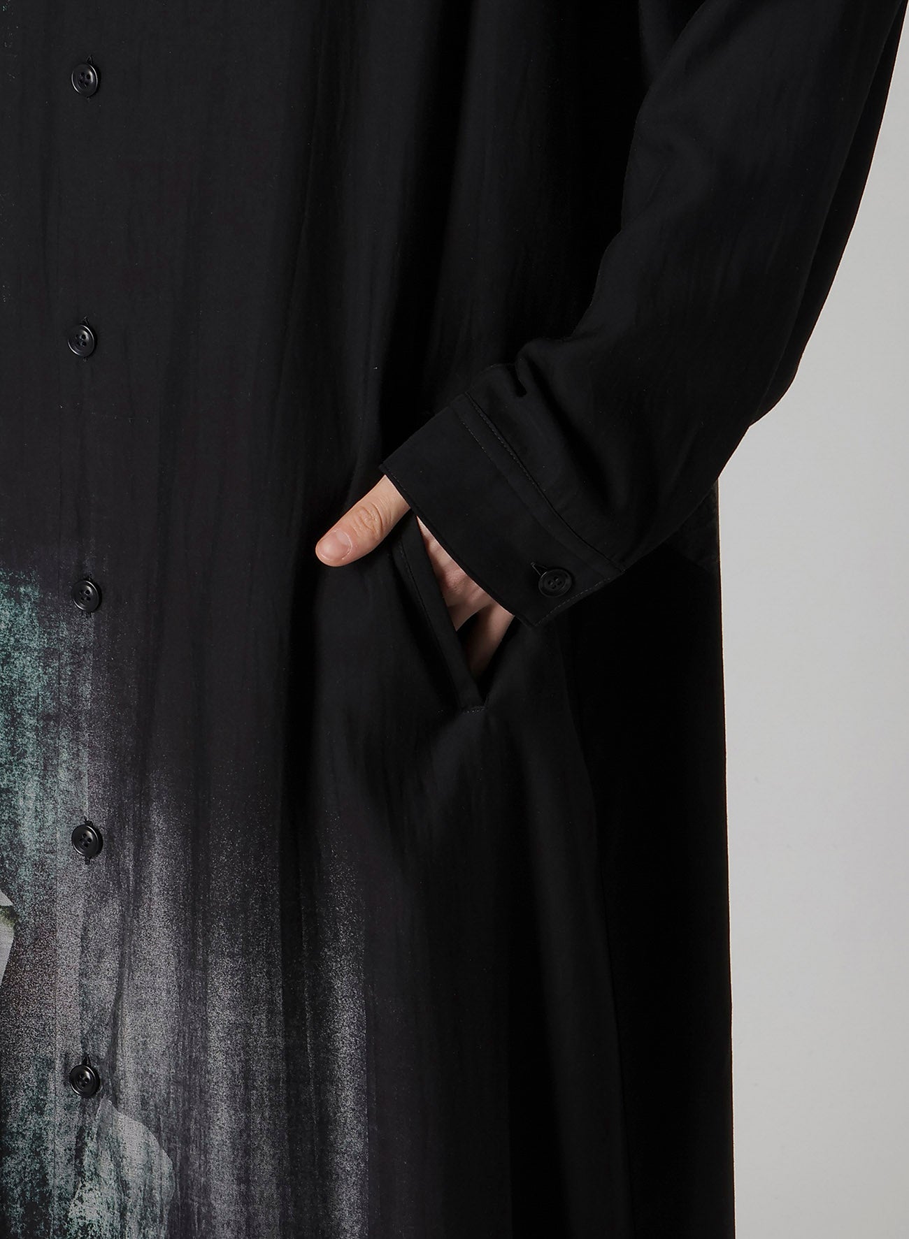 MESSAGE-PRINT DUNGAREE TWILL OPEN COLLAR SHIRT DRESS