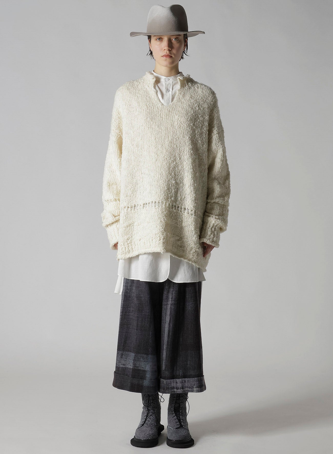 WOOL GRADATION HAT
