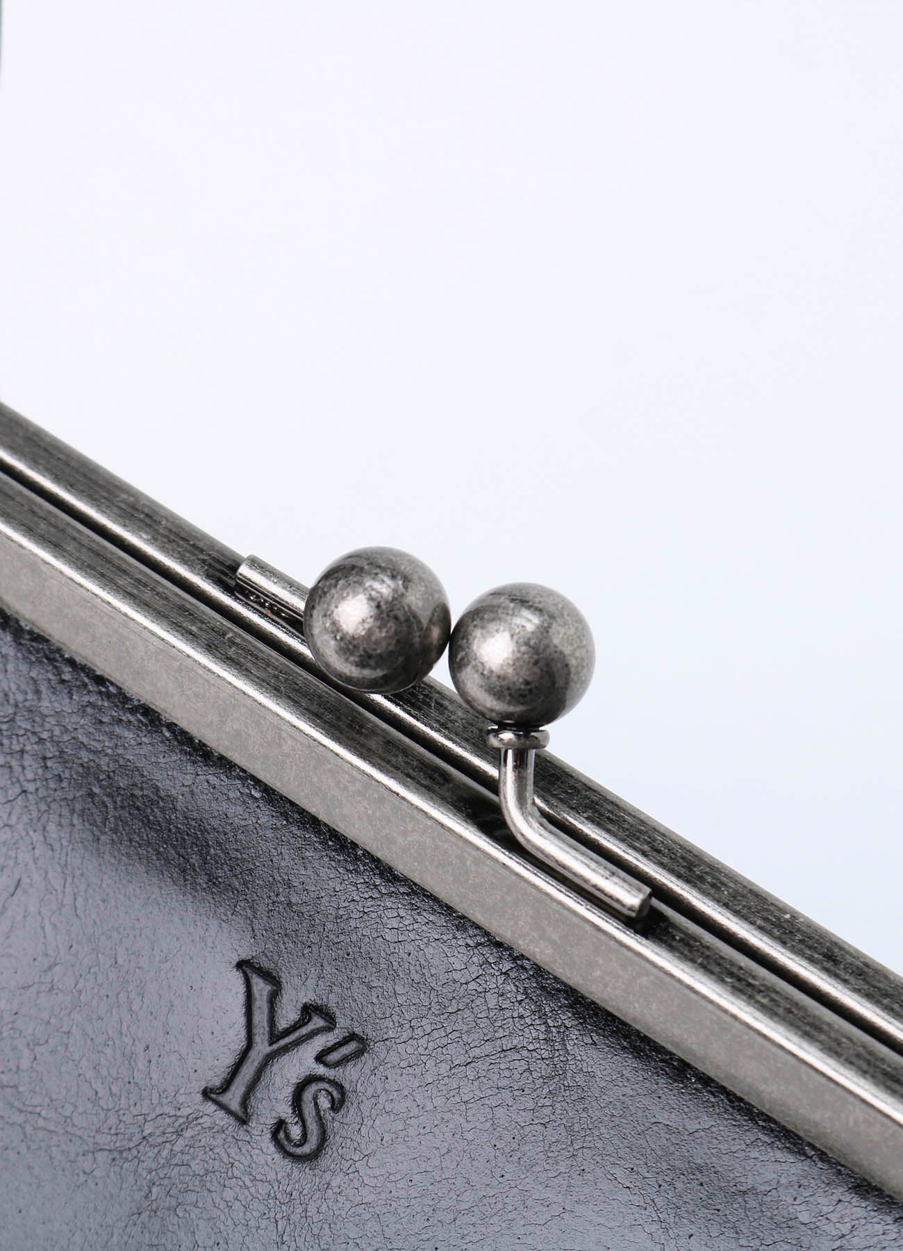 GLOSSY LEATHER CURVY BAG M