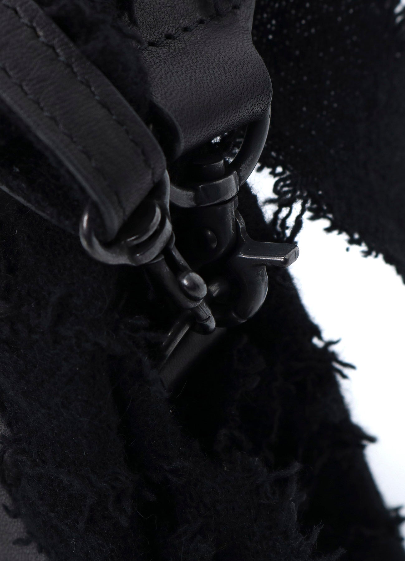 BRAIDED STRING LEATHER SHOULDER BAG