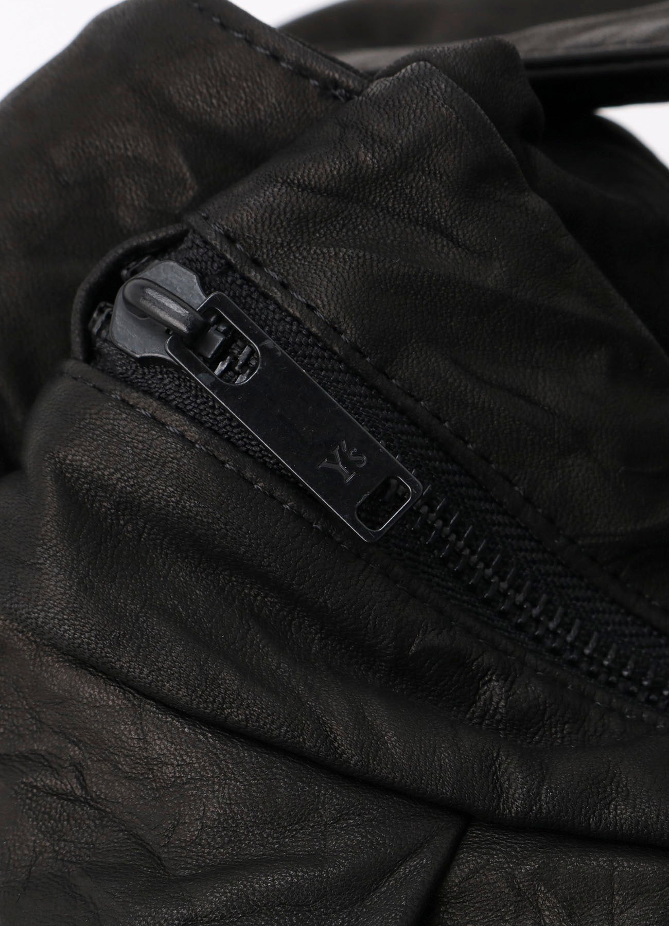 SOFT LEATHER GYOZA-STYLE BAG