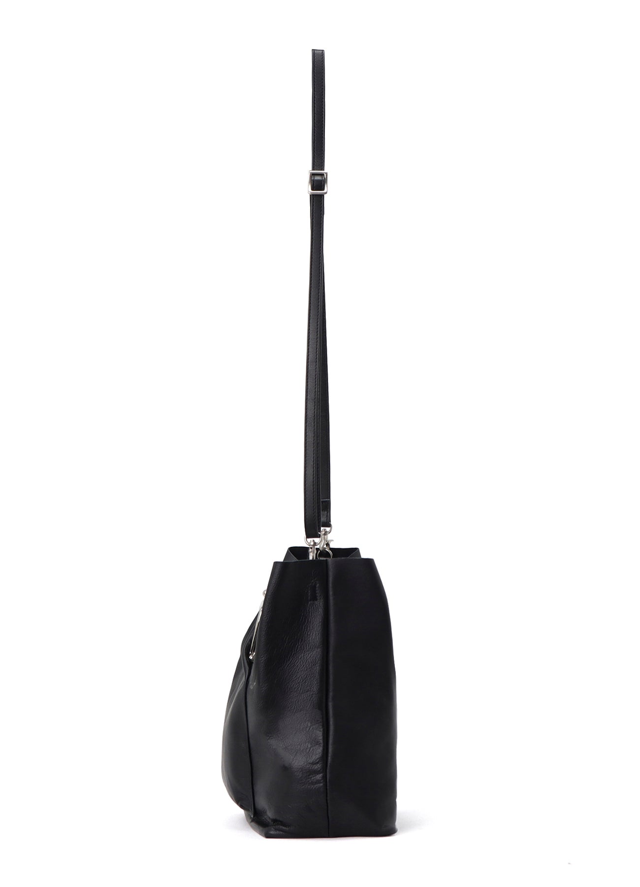 COW LEATHER METAL CLASP TOTE BAG