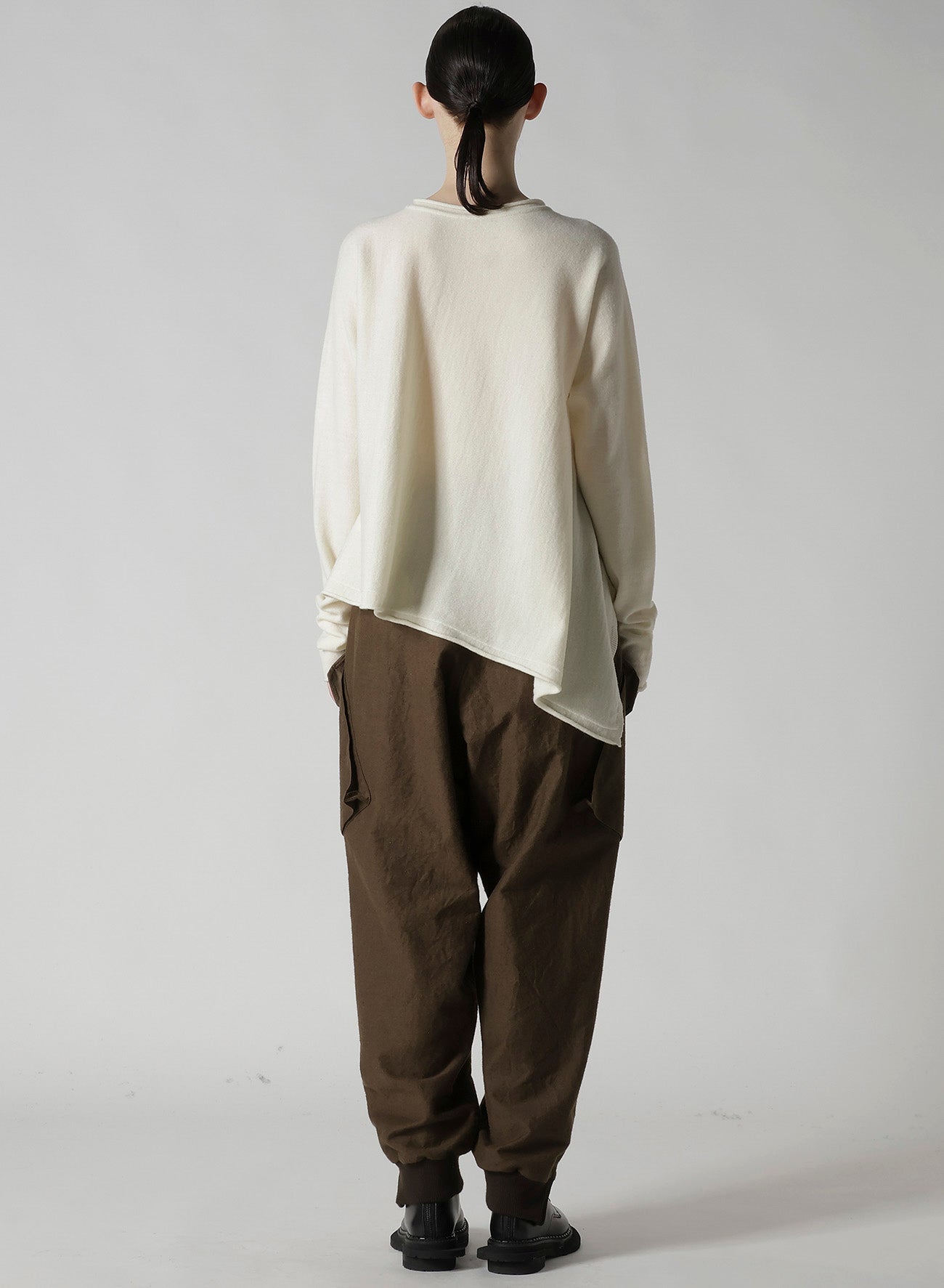 WOOL ASYMMETRIC CREW NECK PULLOVER