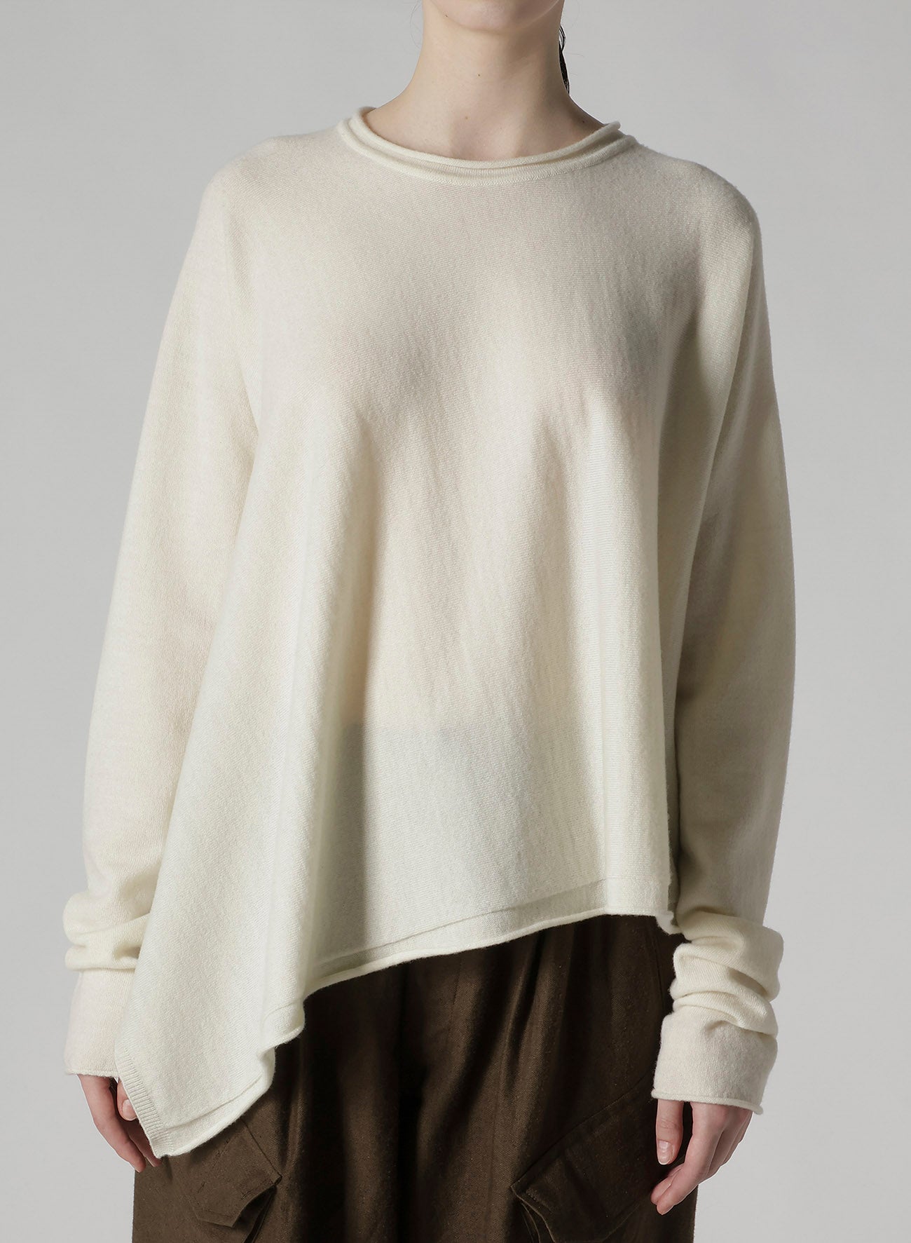WOOL ASYMMETRIC CREW NECK PULLOVER