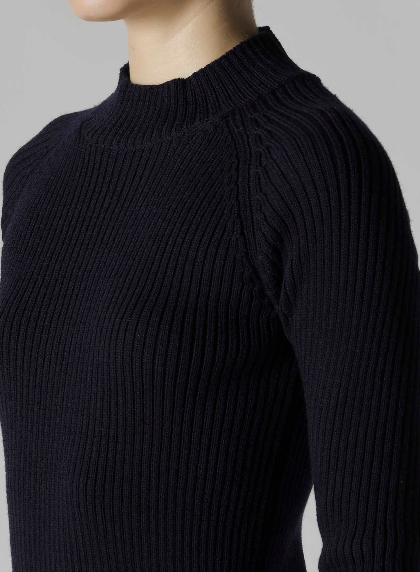 RIBBED MINI HIGH NECK PULLOVER