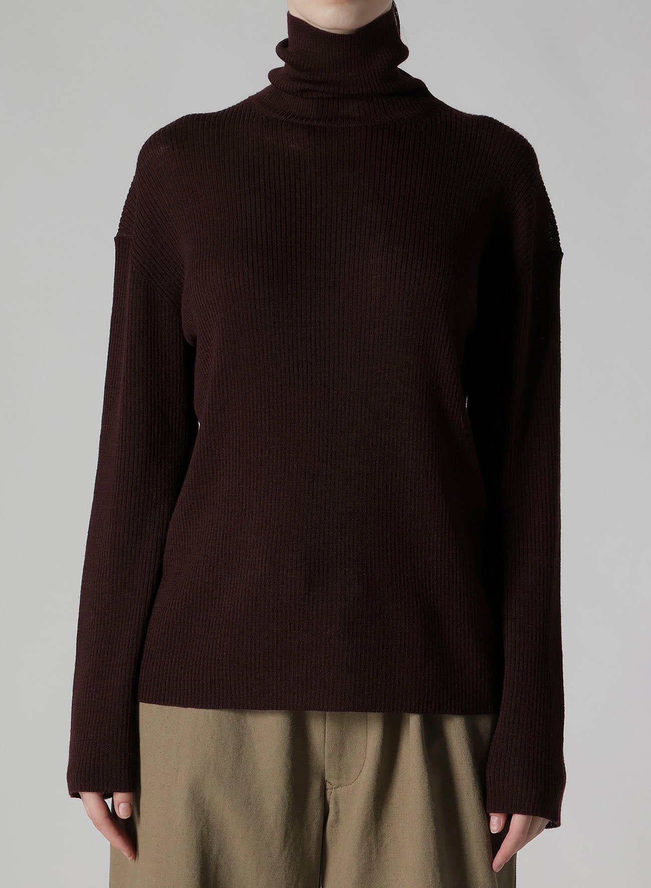 RIB OVERSIZED HIGH NECK KNIT