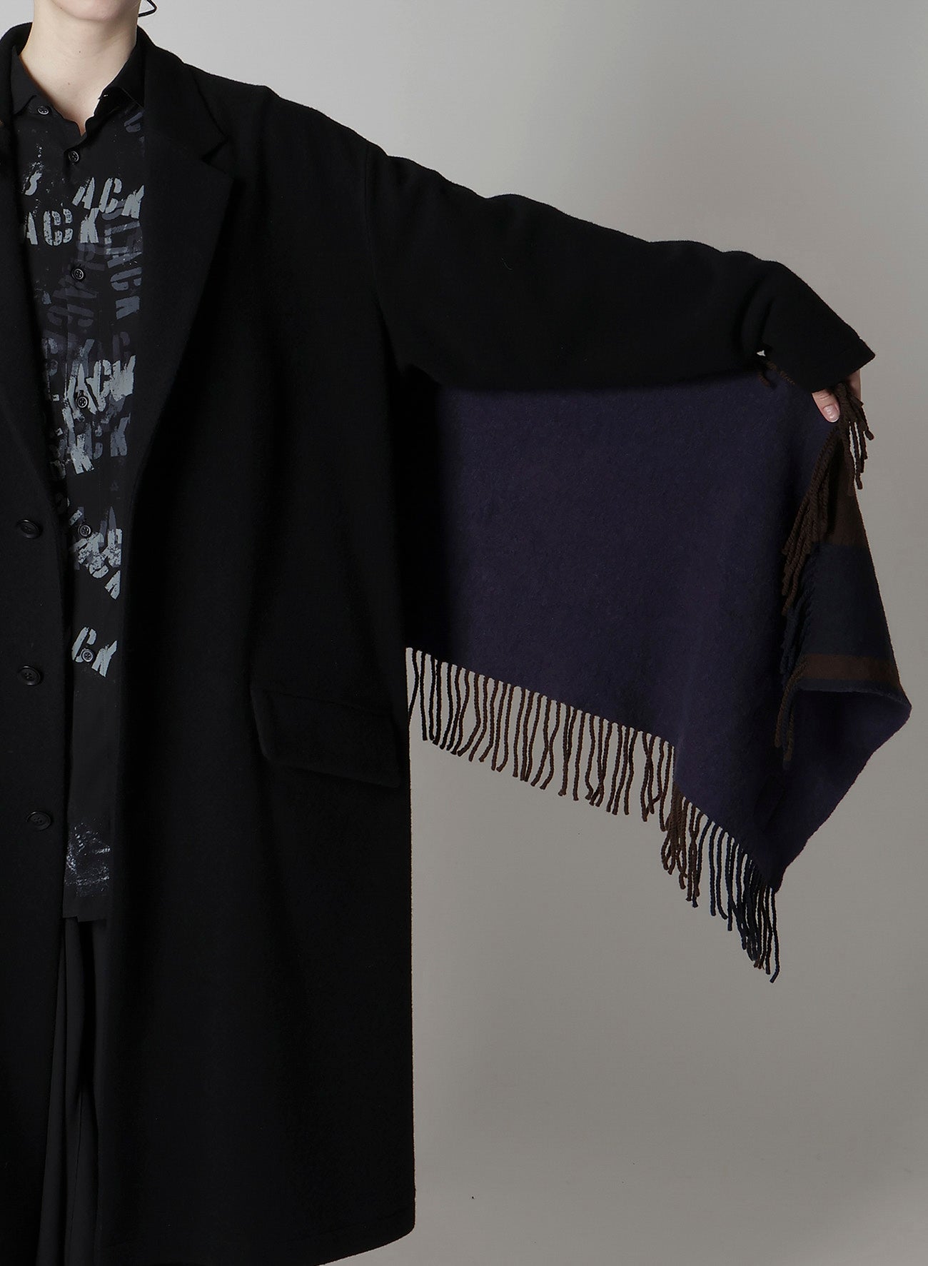 WOOL FRINGE SCARF
