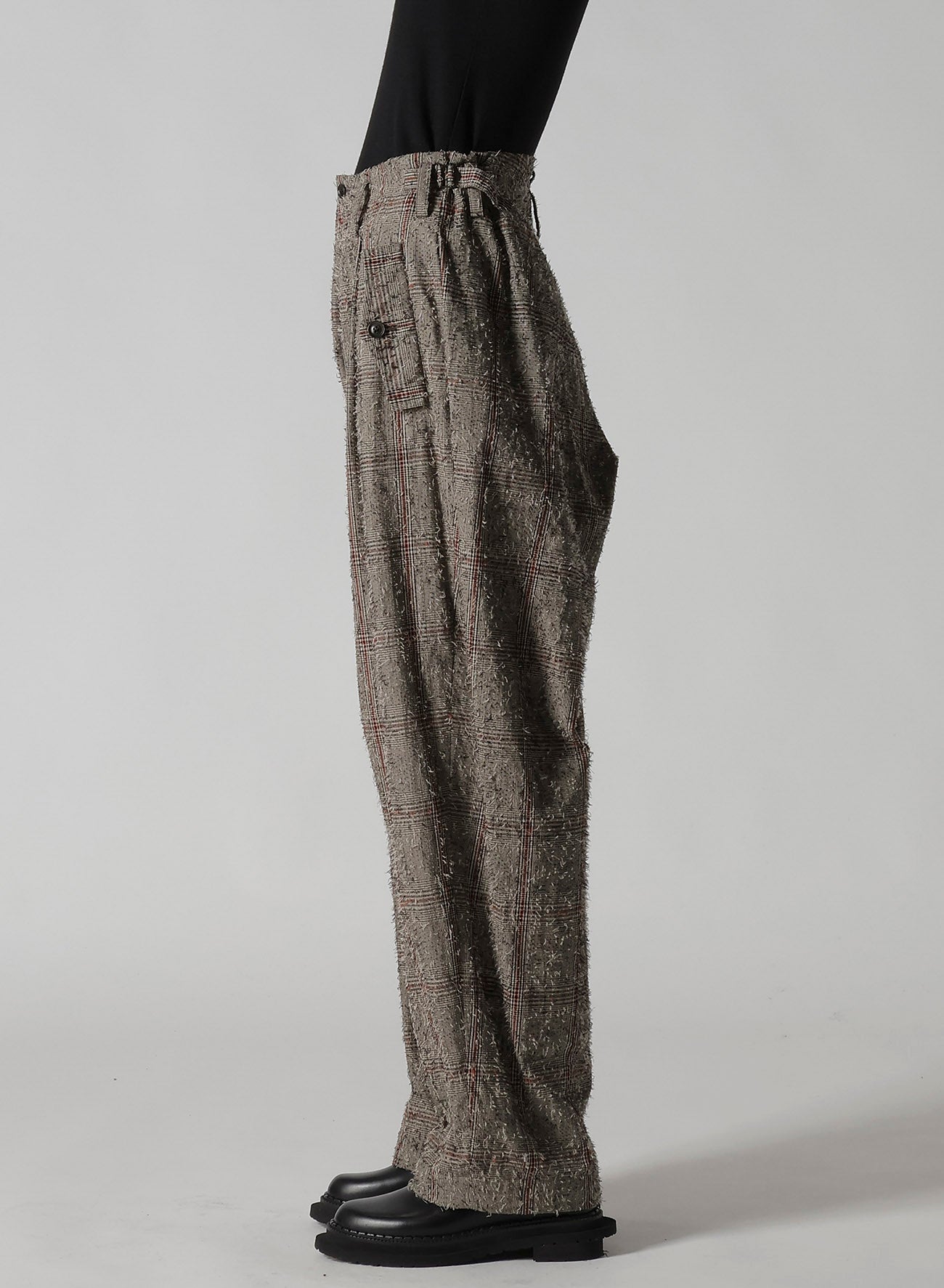 NEEDLE-PUNCHED DOUBLE TUCK WIDE PANTS