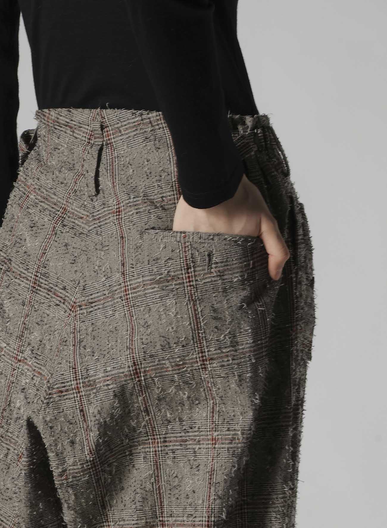 NEEDLE-PUNCHED DOUBLE TUCK WIDE PANTS