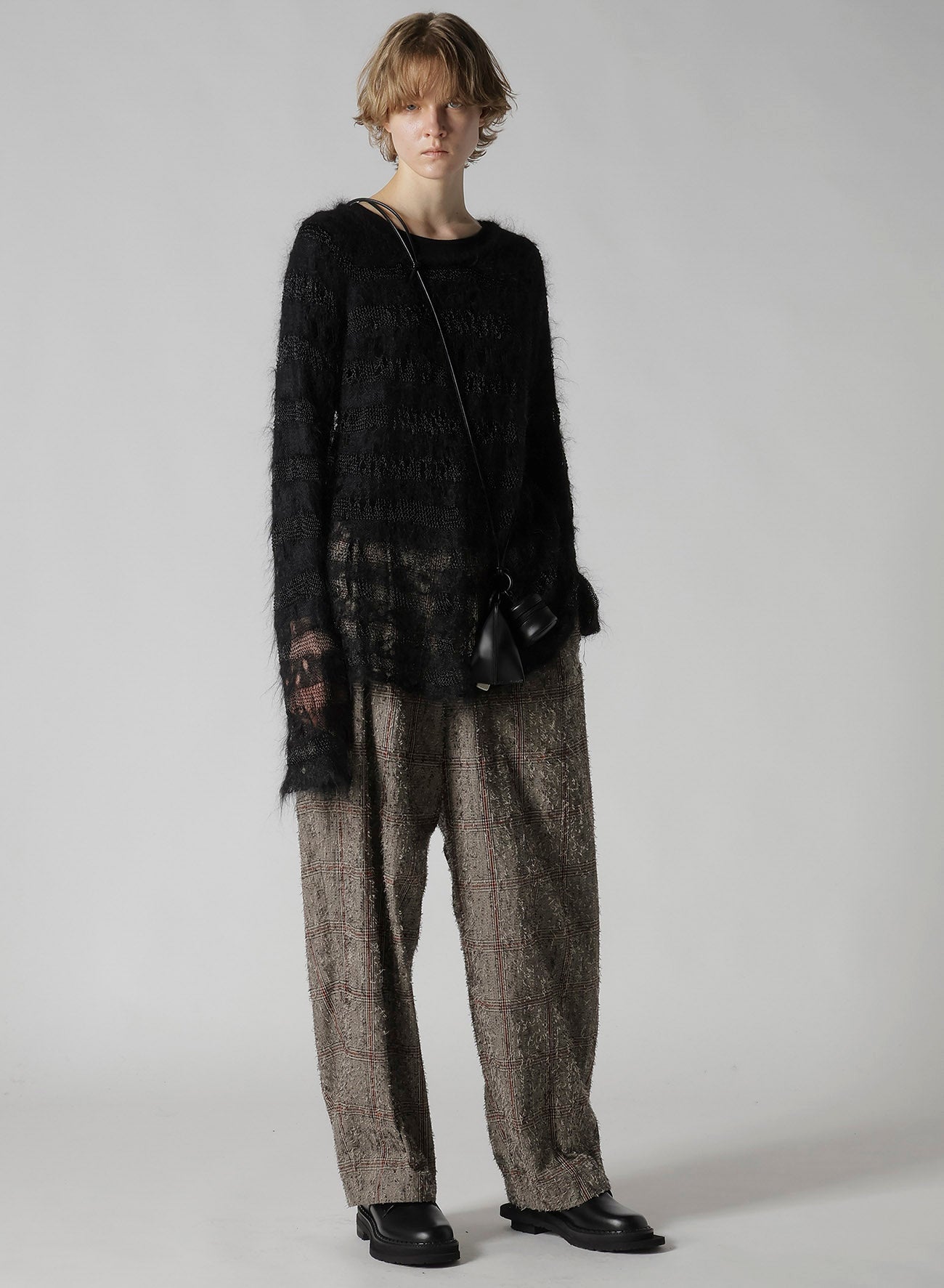 NEEDLE-PUNCHED DOUBLE TUCK WIDE PANTS
