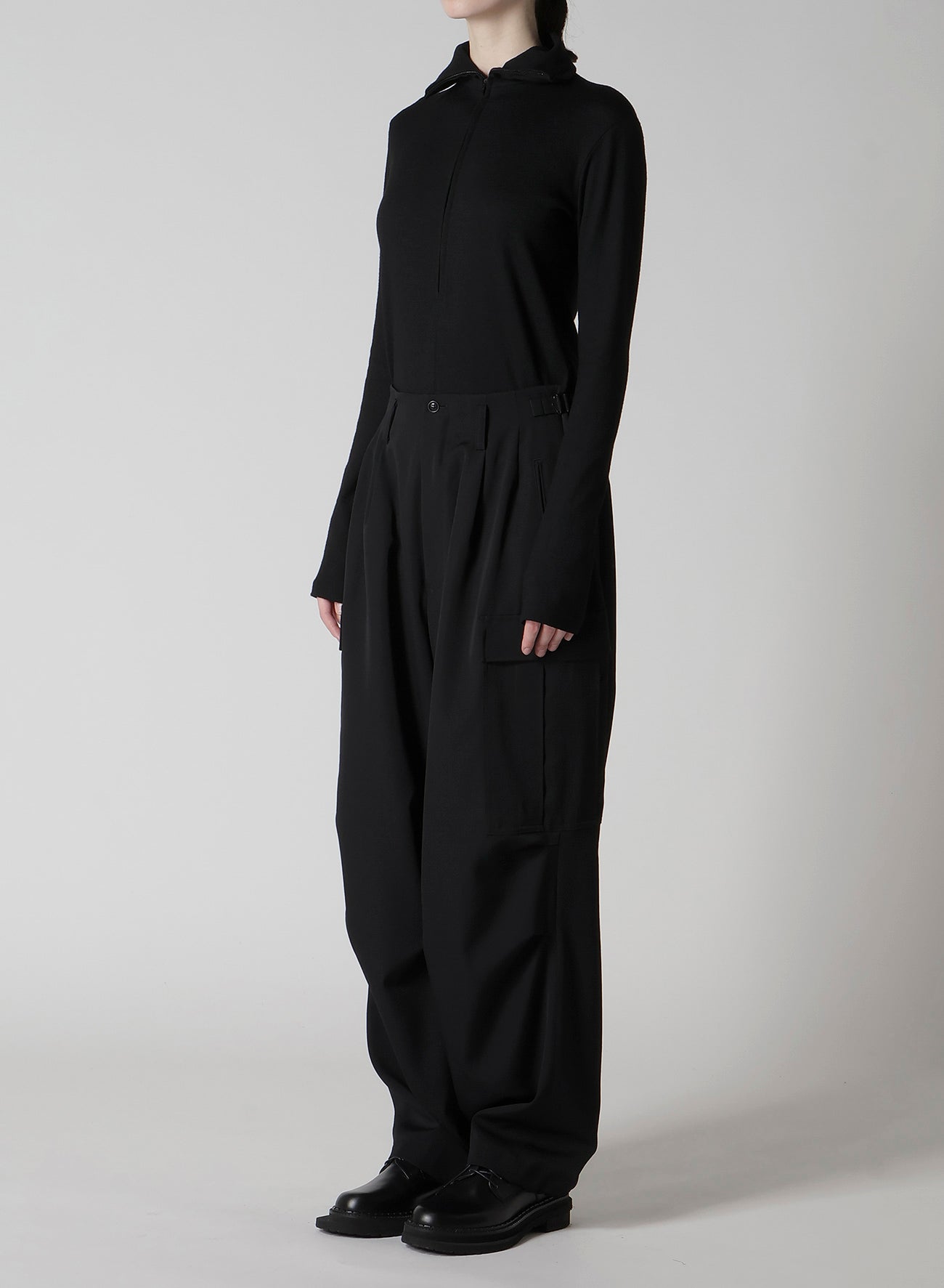 WOOL GABARDINE CARGO PANTS