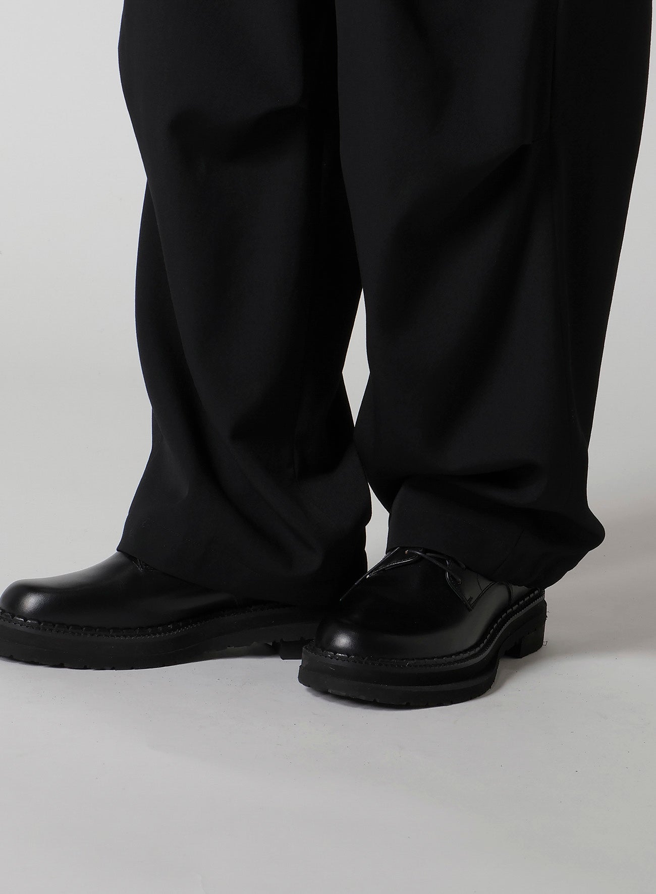 WOOL GABARDINE CARGO PANTS