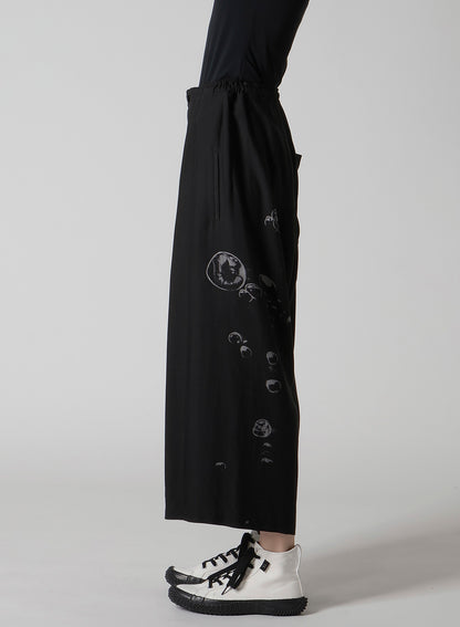 ANGEL-PRINT DUNGAREE TWILL FRONT PLATED WIDE PANTS