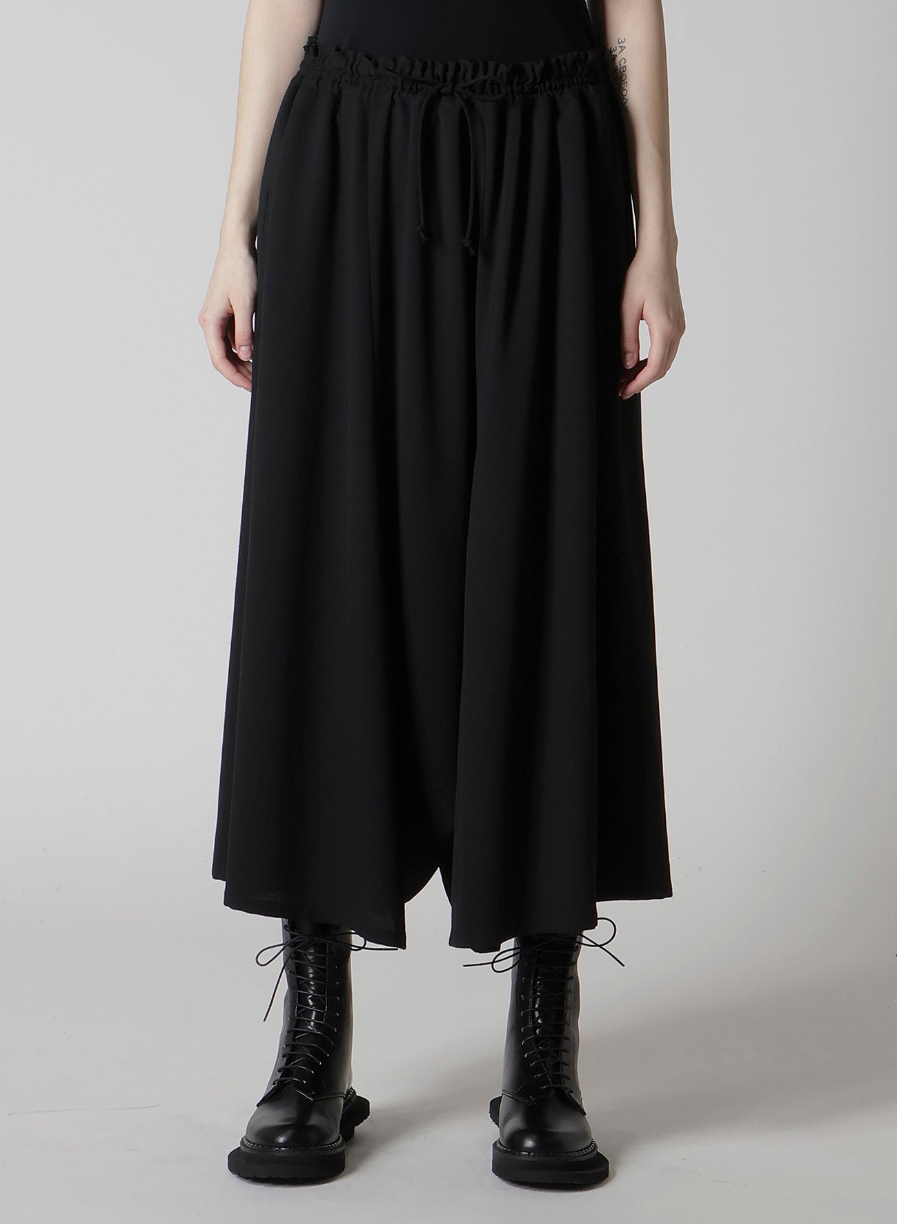 WOOL SERGE GATHER PANTS