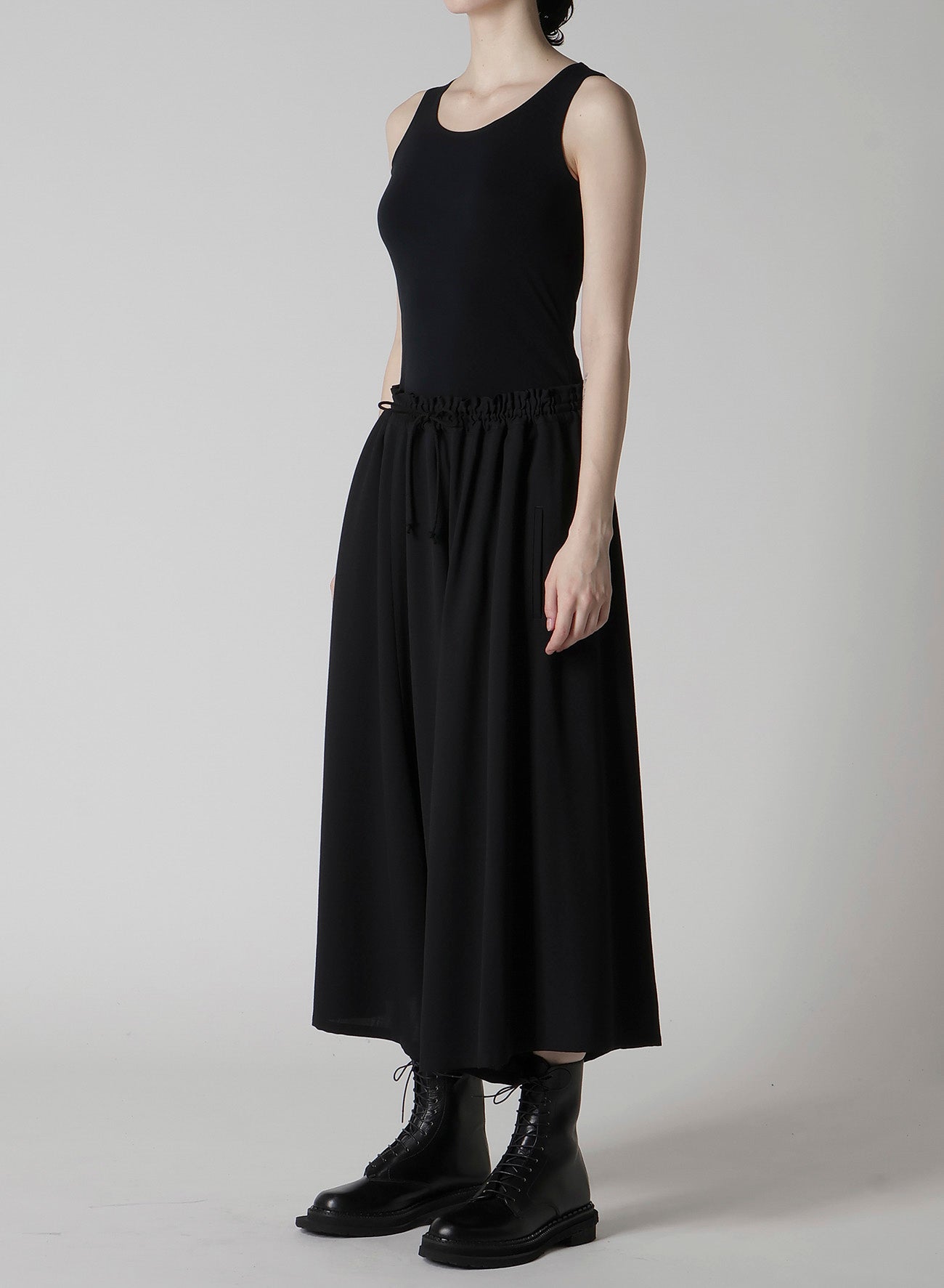WOOL SERGE GATHER PANTS