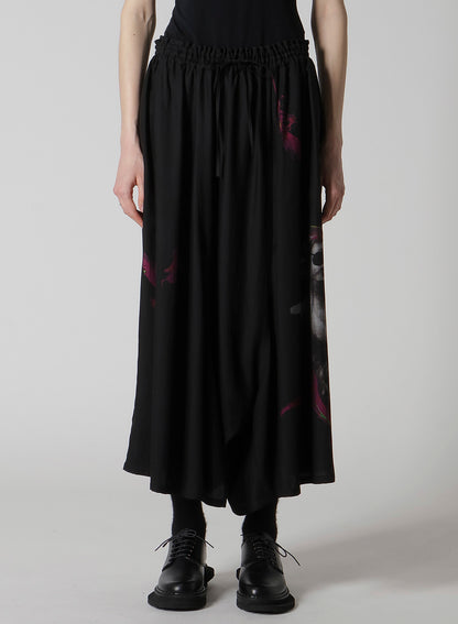 ANGEL-PRINT DUNGAREE TWILL GATHERED PANTS