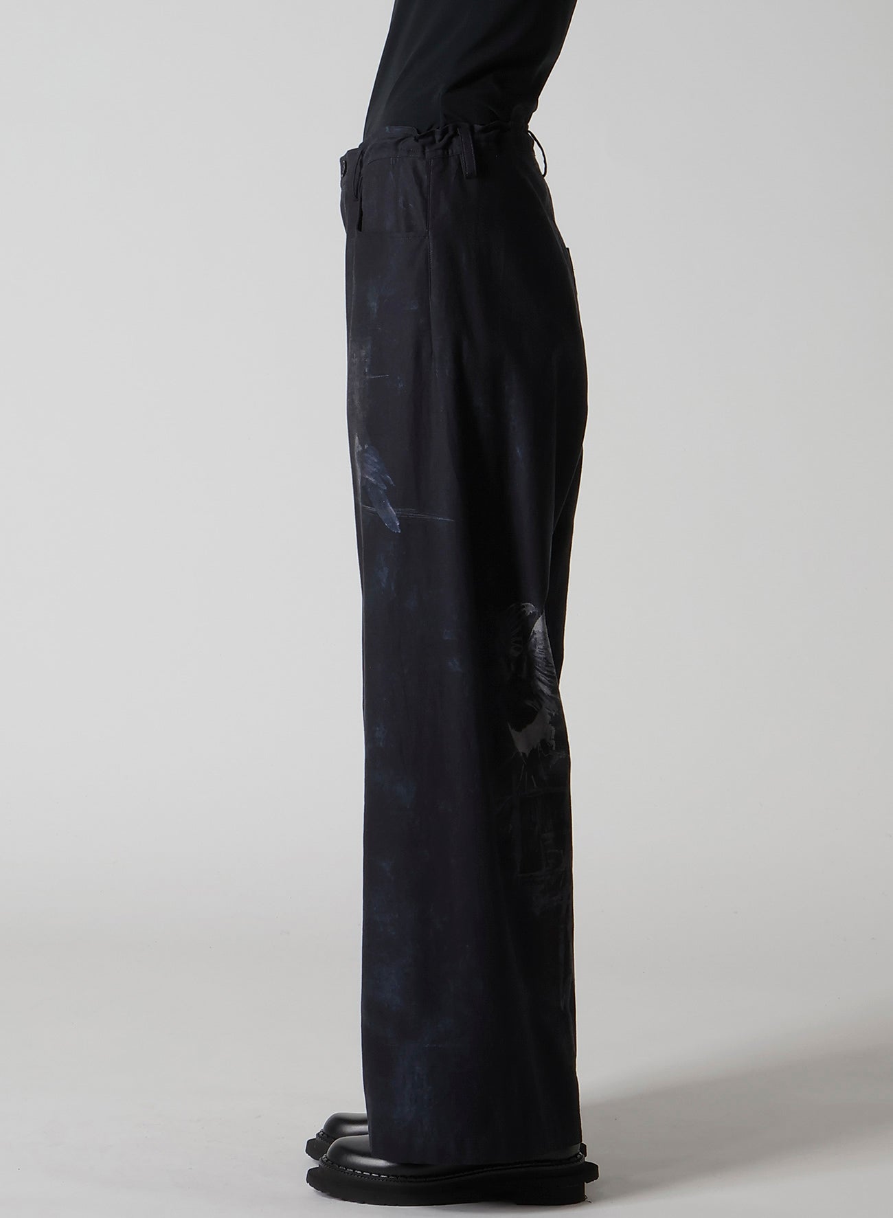 BIRD PRINT DENIM LONG STRAIGHT PANTS