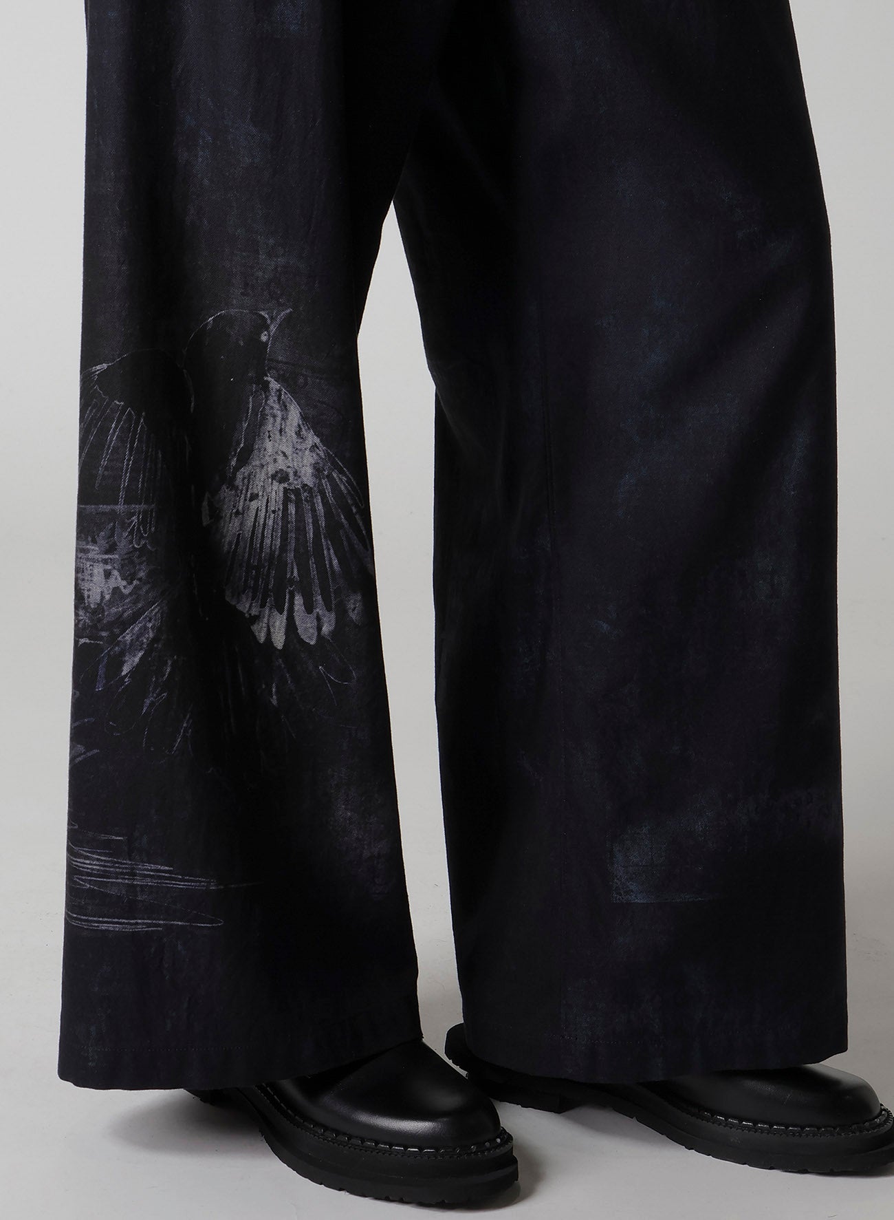 BIRD PRINT DENIM LONG STRAIGHT PANTS
