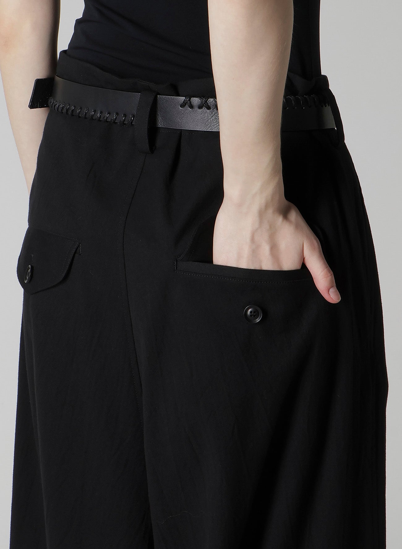 C/RY GABARDINE 2-TUCK SAROUEL PANTS