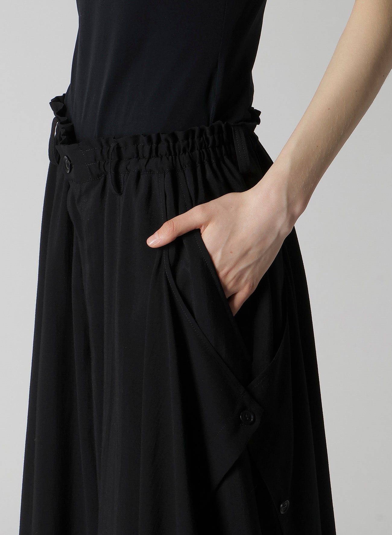 HARD-TWIST SERGE LEFT DOUBLE BUTTON OPEN PANTS