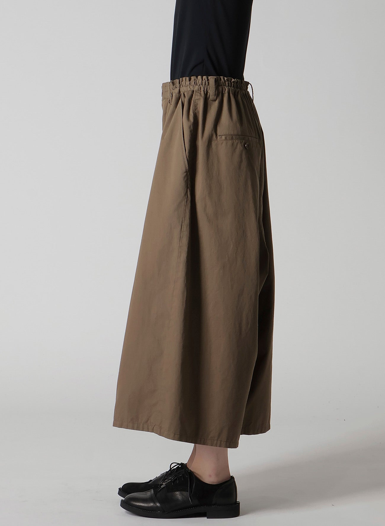 COTTON TWILL GARMENT DYE RIGHT SIDE DRAPE PANTS