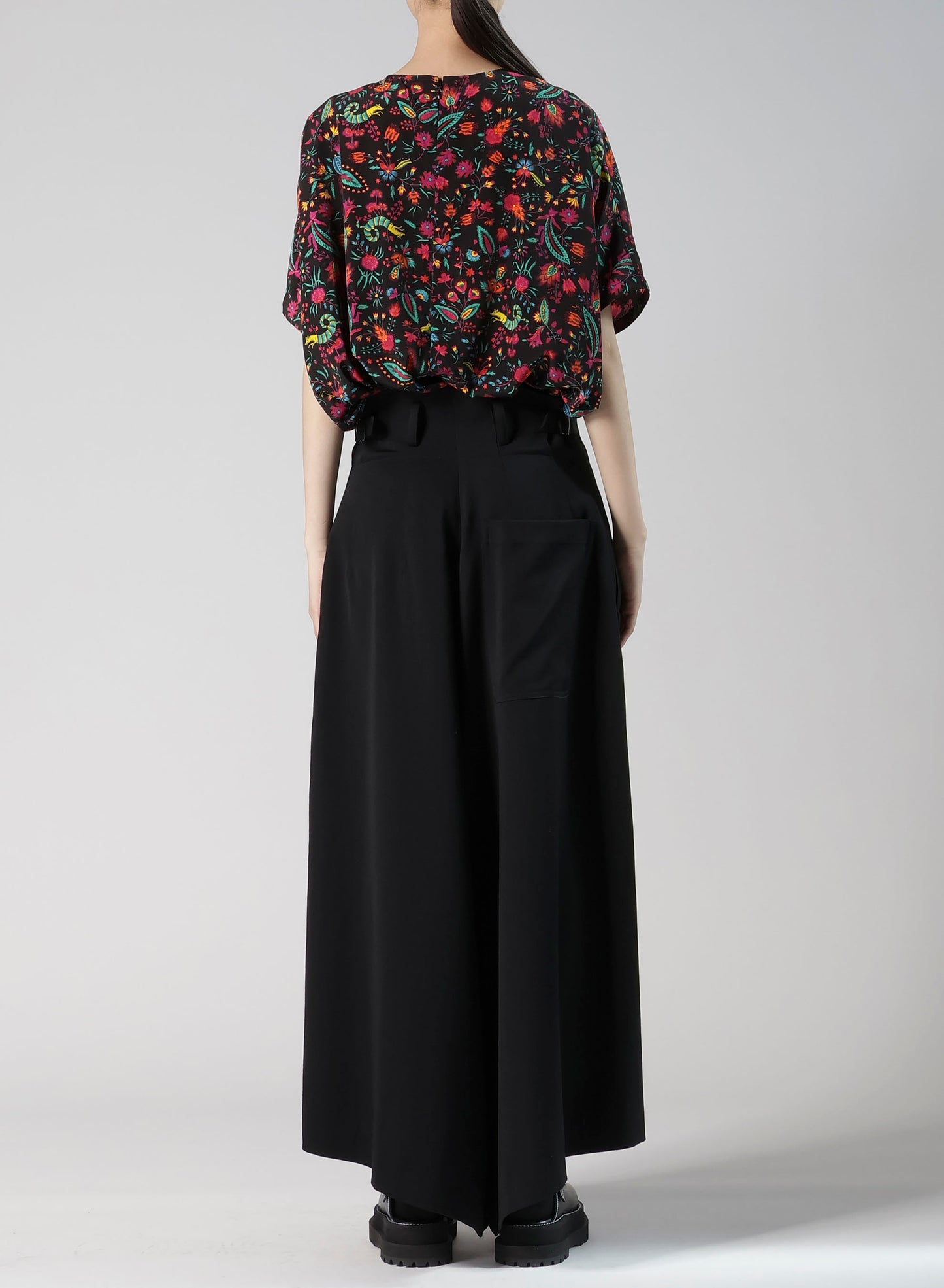 WOOL GABARDINE WIDE PANTS