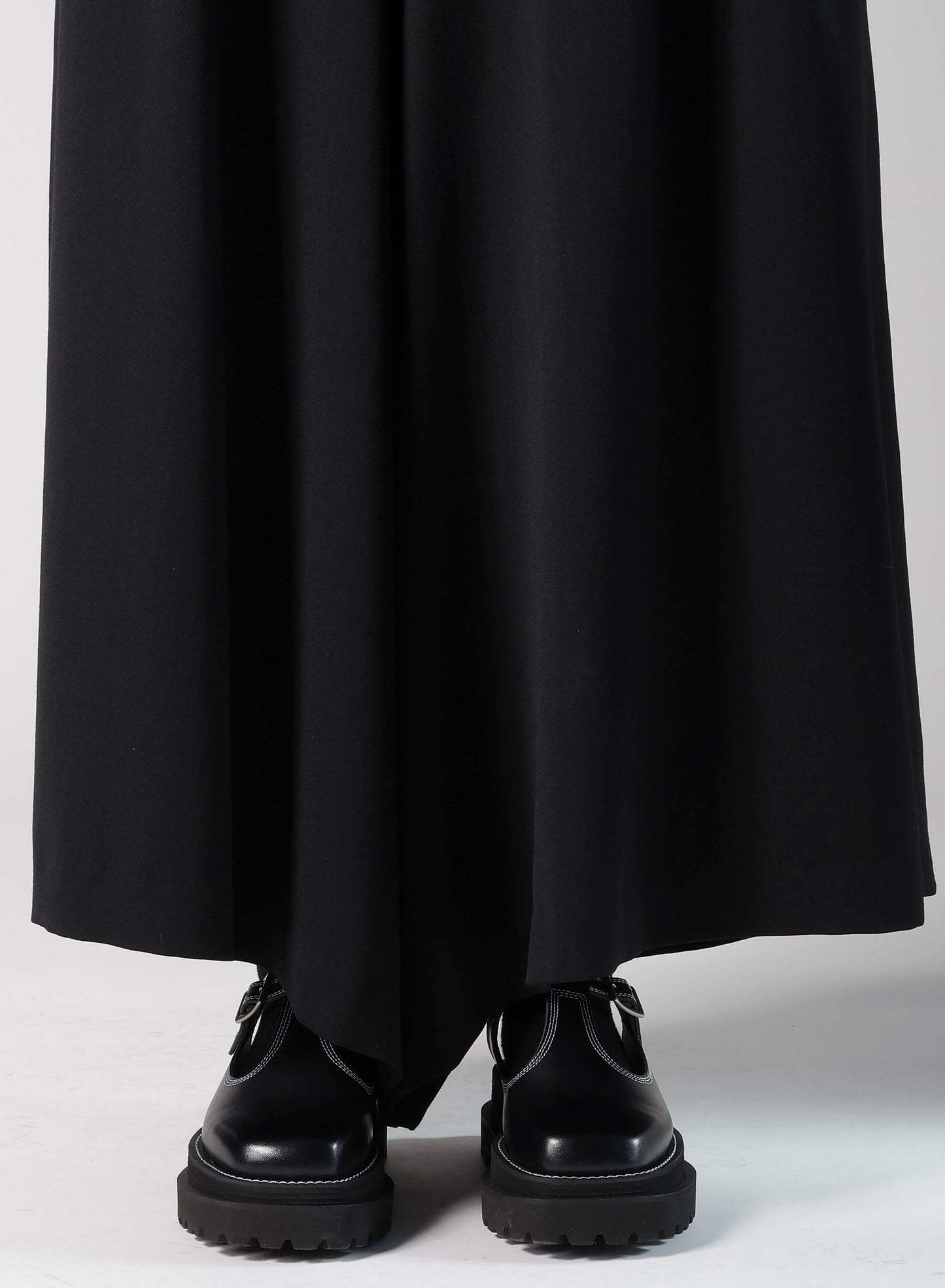 WOOL GABARDINE WIDE PANTS