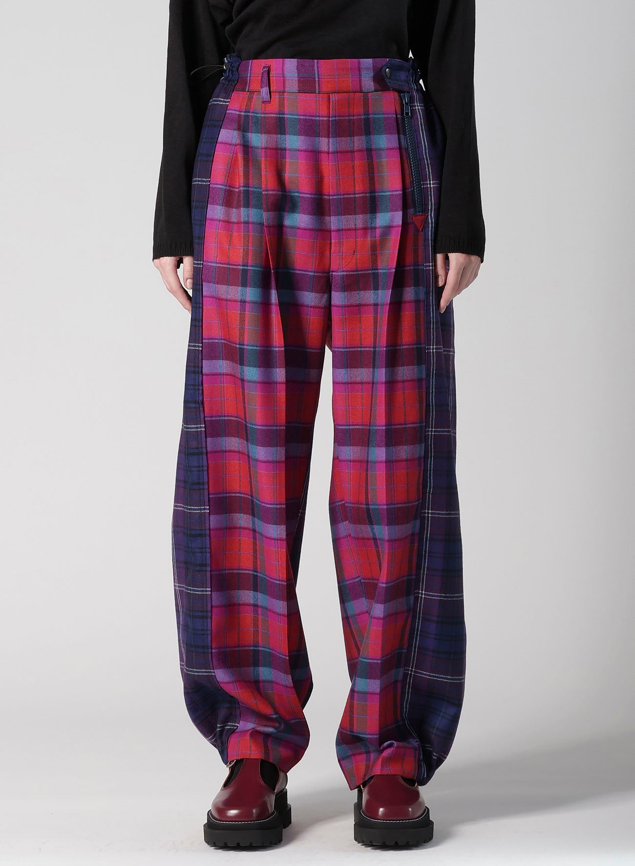 PLAID PANEL PANTS B
