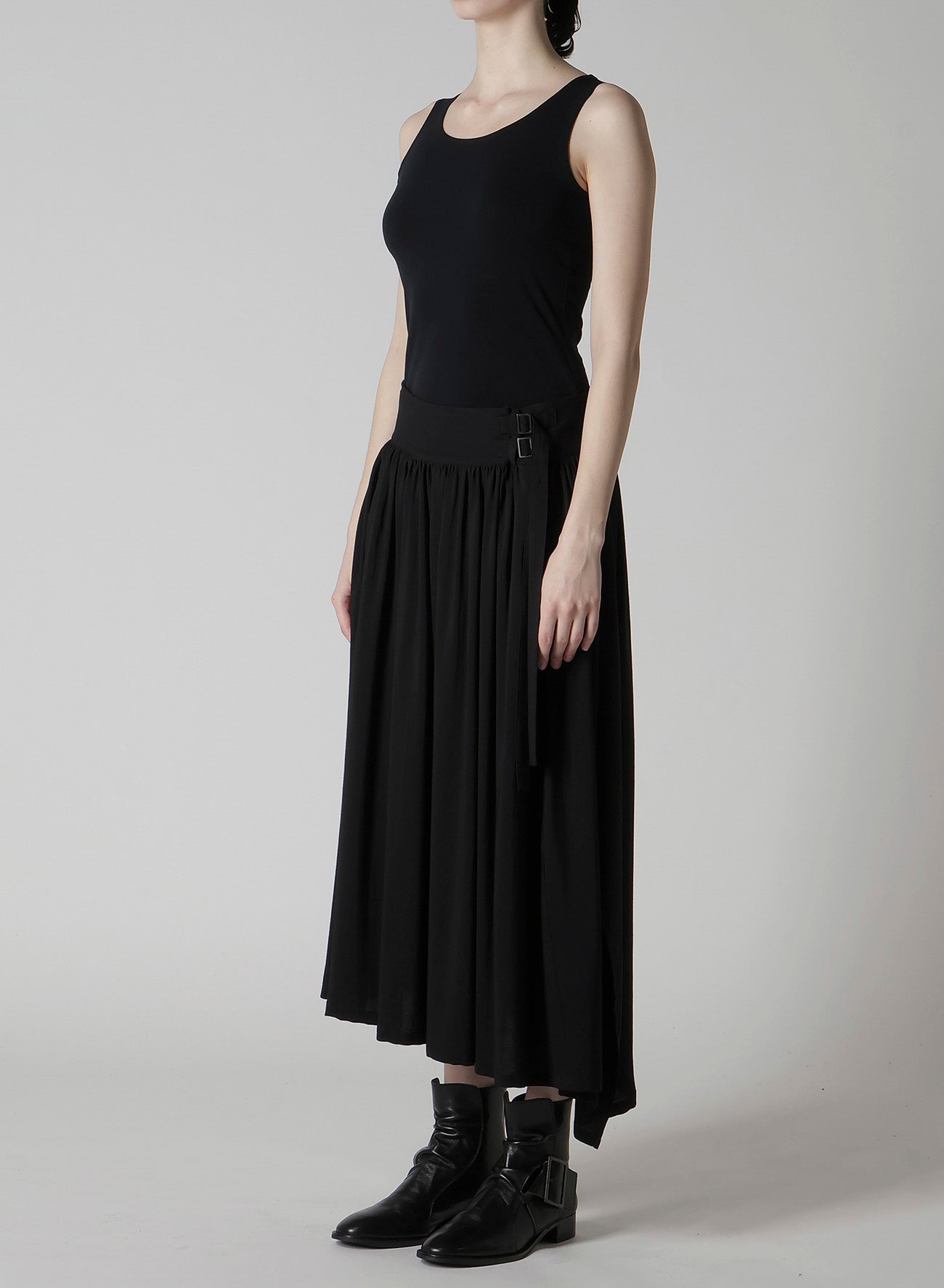 HARD-TWIST SERGE ASYMMTRIC GATHER SKIRT