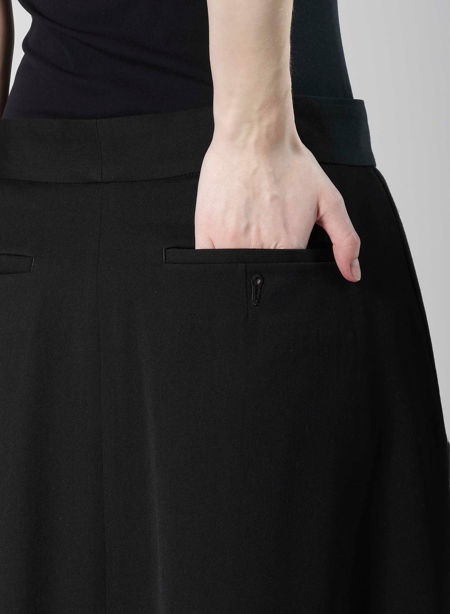 WOOL GABARDINE LINE SKIRT