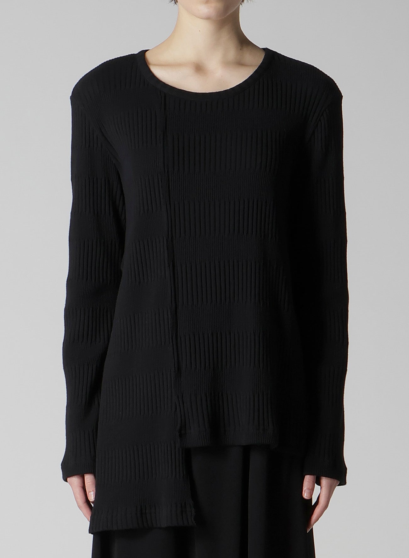 RANDOM RIB STRIPE ROUND NECK ASYMMETERIC T
