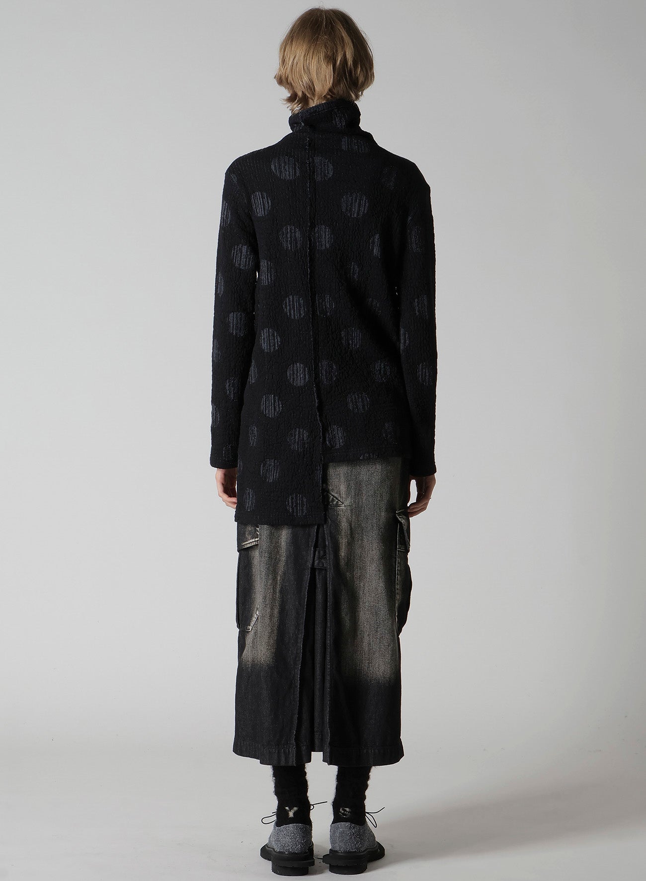 POLKA DOT JQ HIGH NECK ASYMMETRIC T