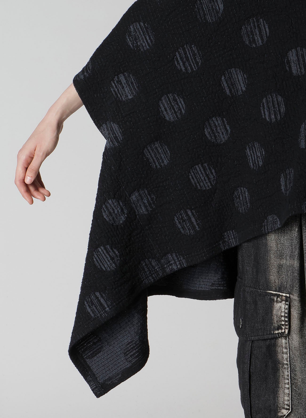 POLKA DOT JQ ASYMMETRIC CARDIGAN