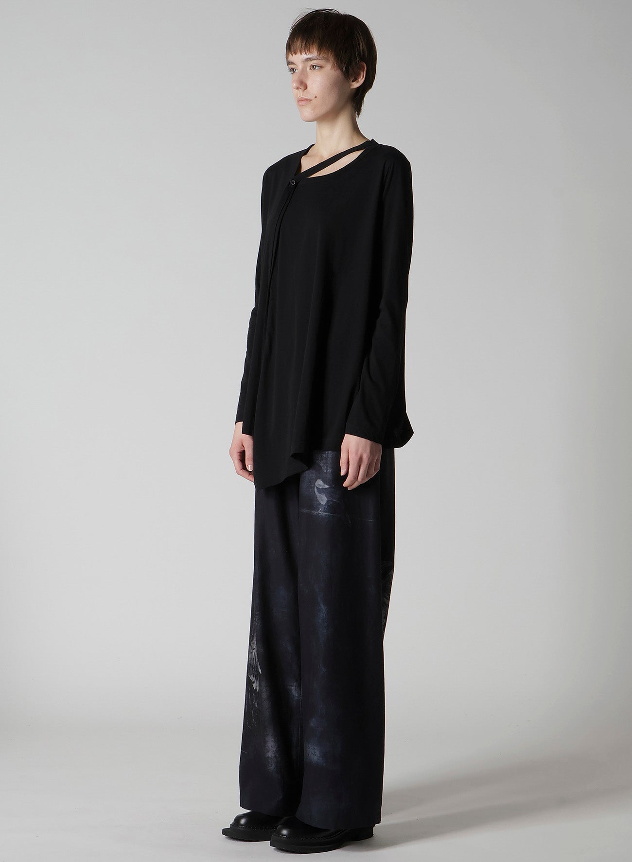SOFT JERSEY STRING COLLAR LONG T
