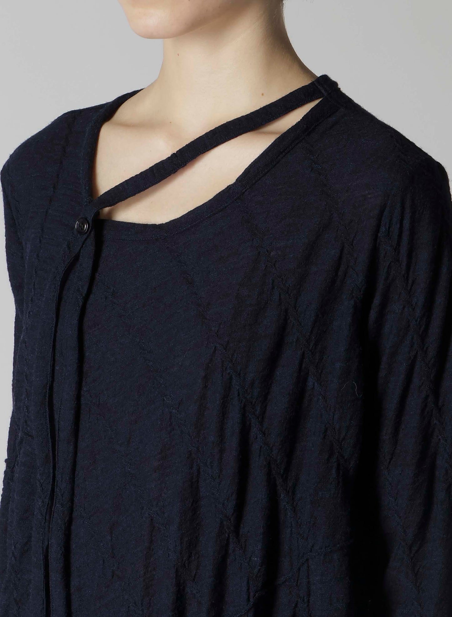 DIAGONAL CABLE JQ STRING COLLAR LONG T