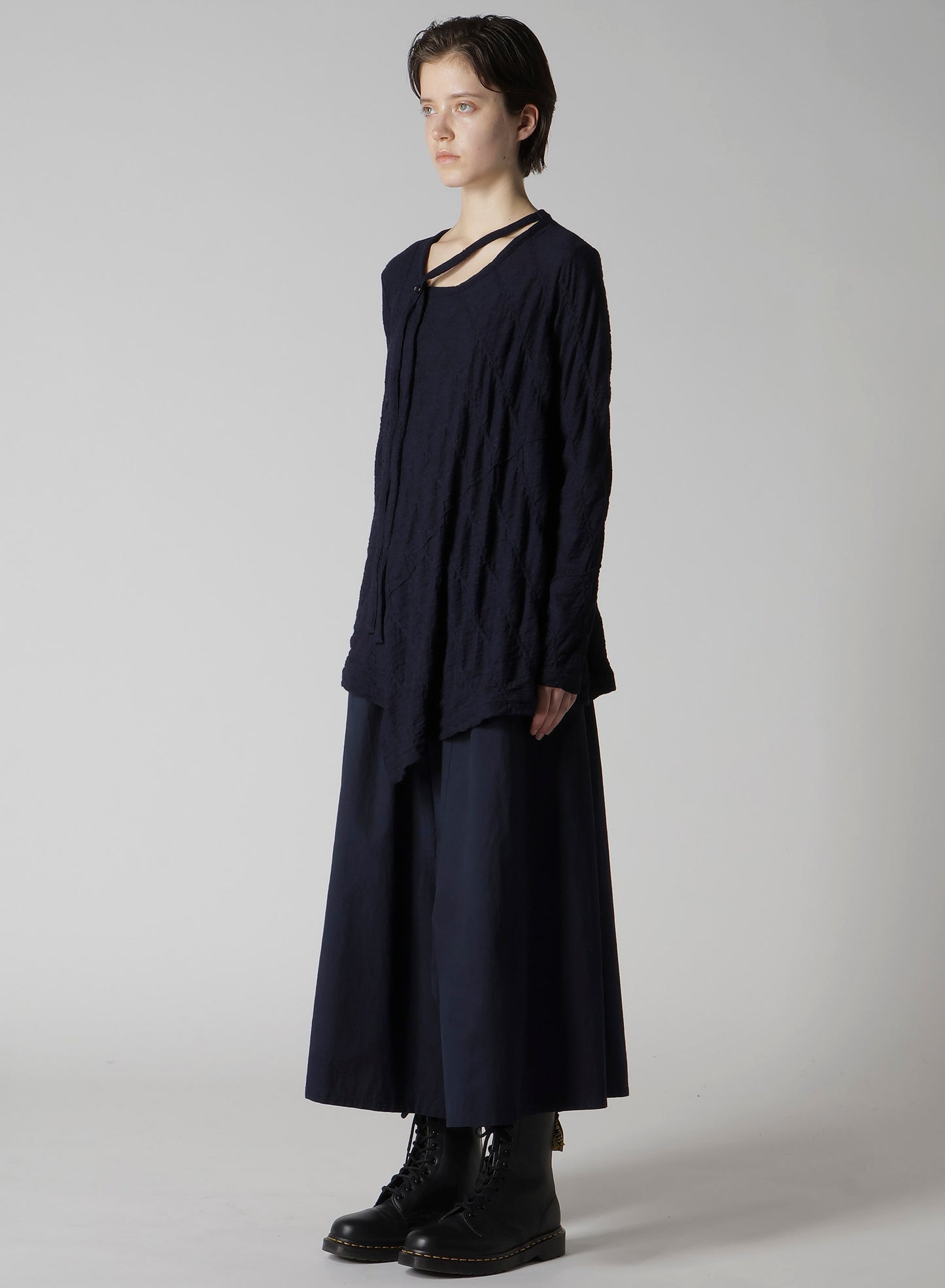 DIAGONAL CABLE JQ STRING COLLAR LONG T