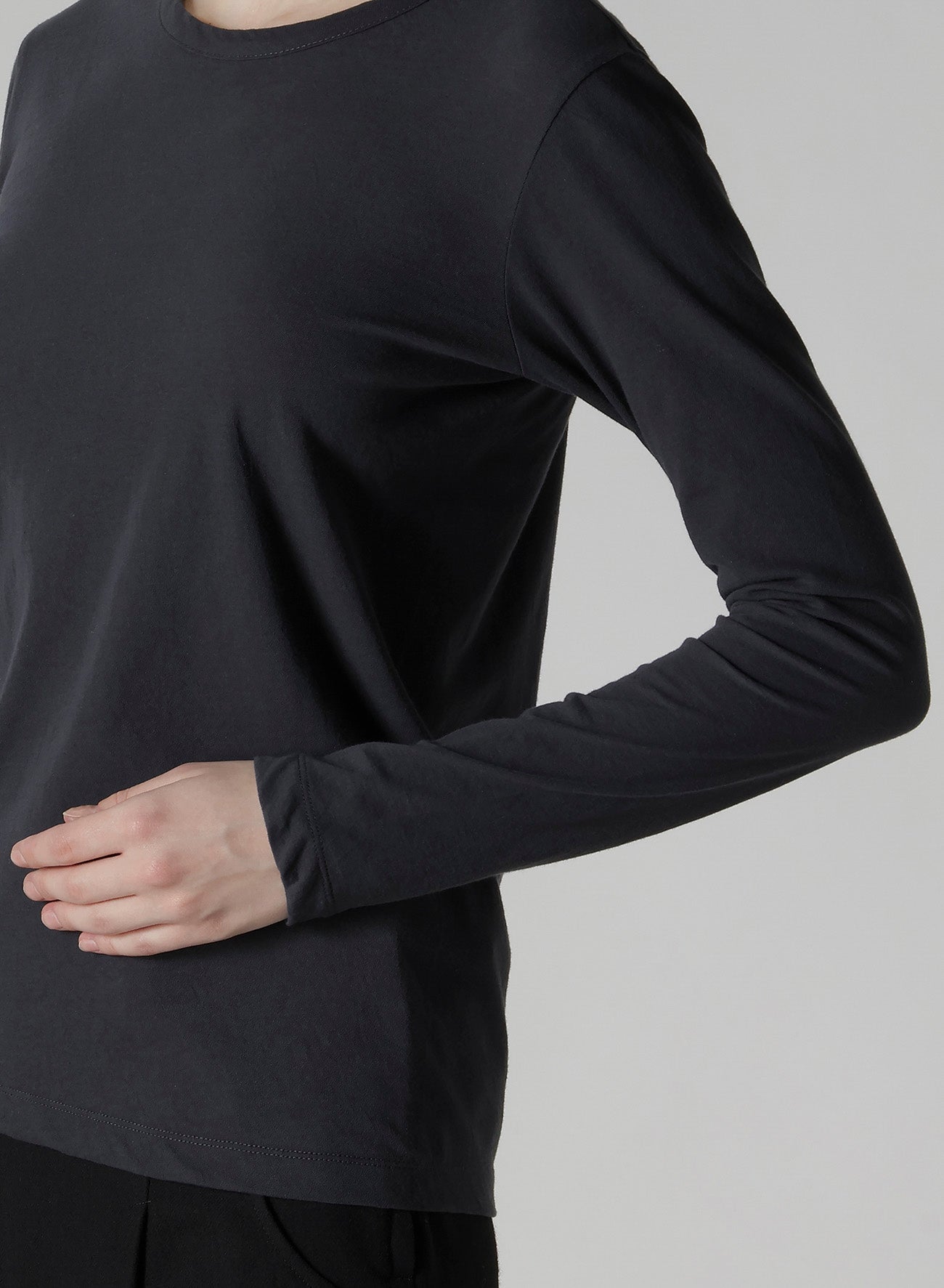 HARD-TWISTED JERSEY ROUND NECK LONG SLEEVE T