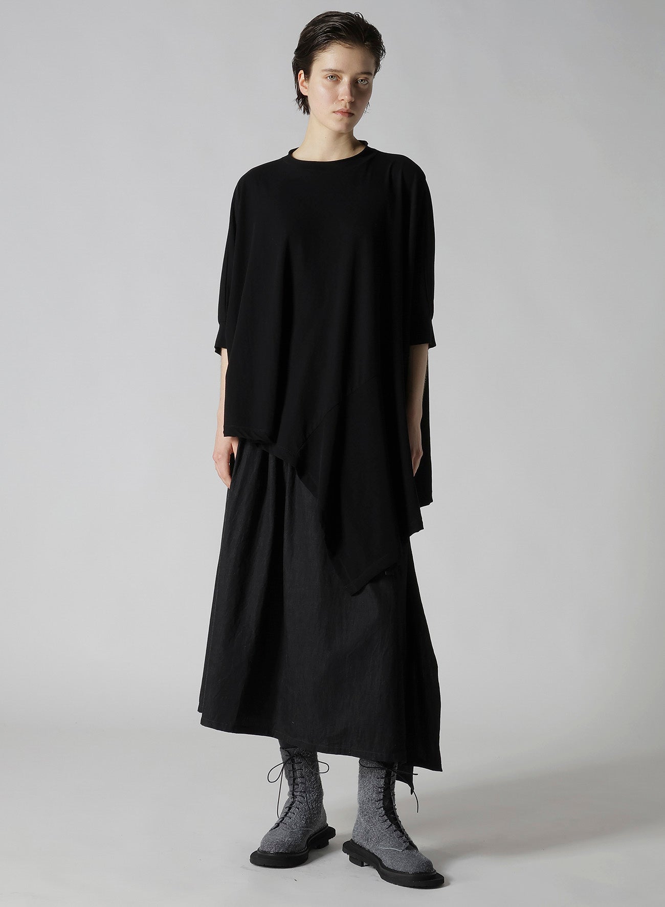 HARD-TWISTED JERSEY ASYMMETRIC DOLMAN T