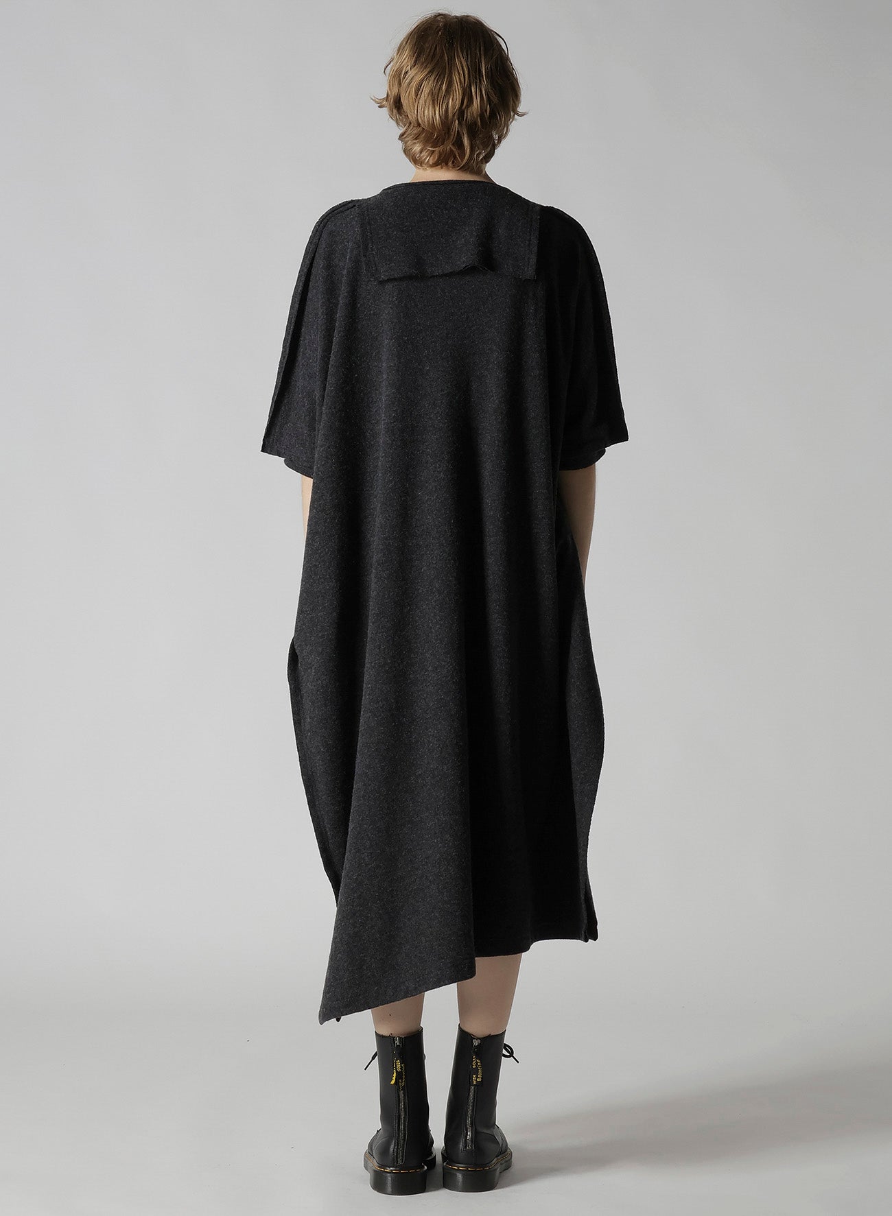 W/NY JERSEY DOLMAN SLEEVE DRESS