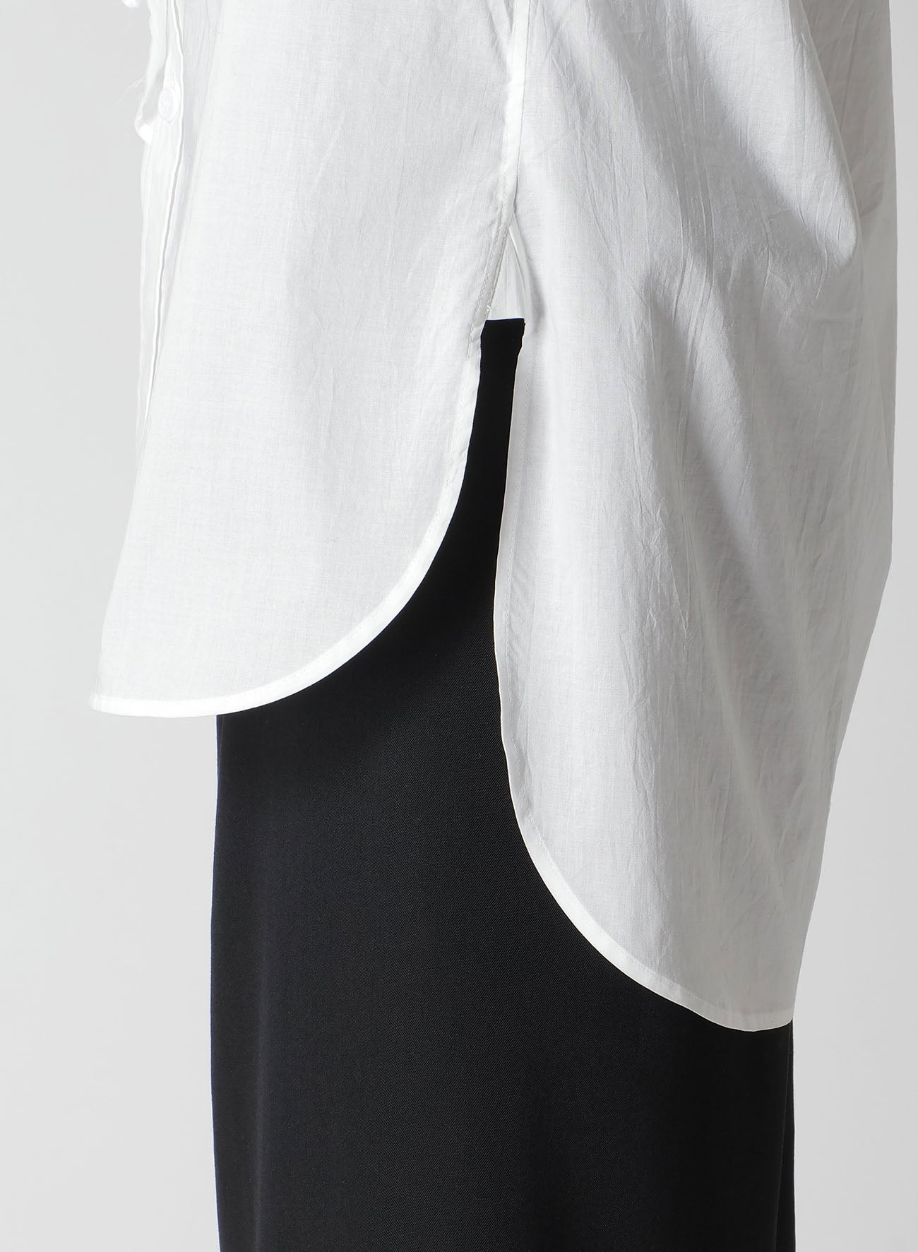COTTON LAWN UNTRIMMED FRILL BLOUSE