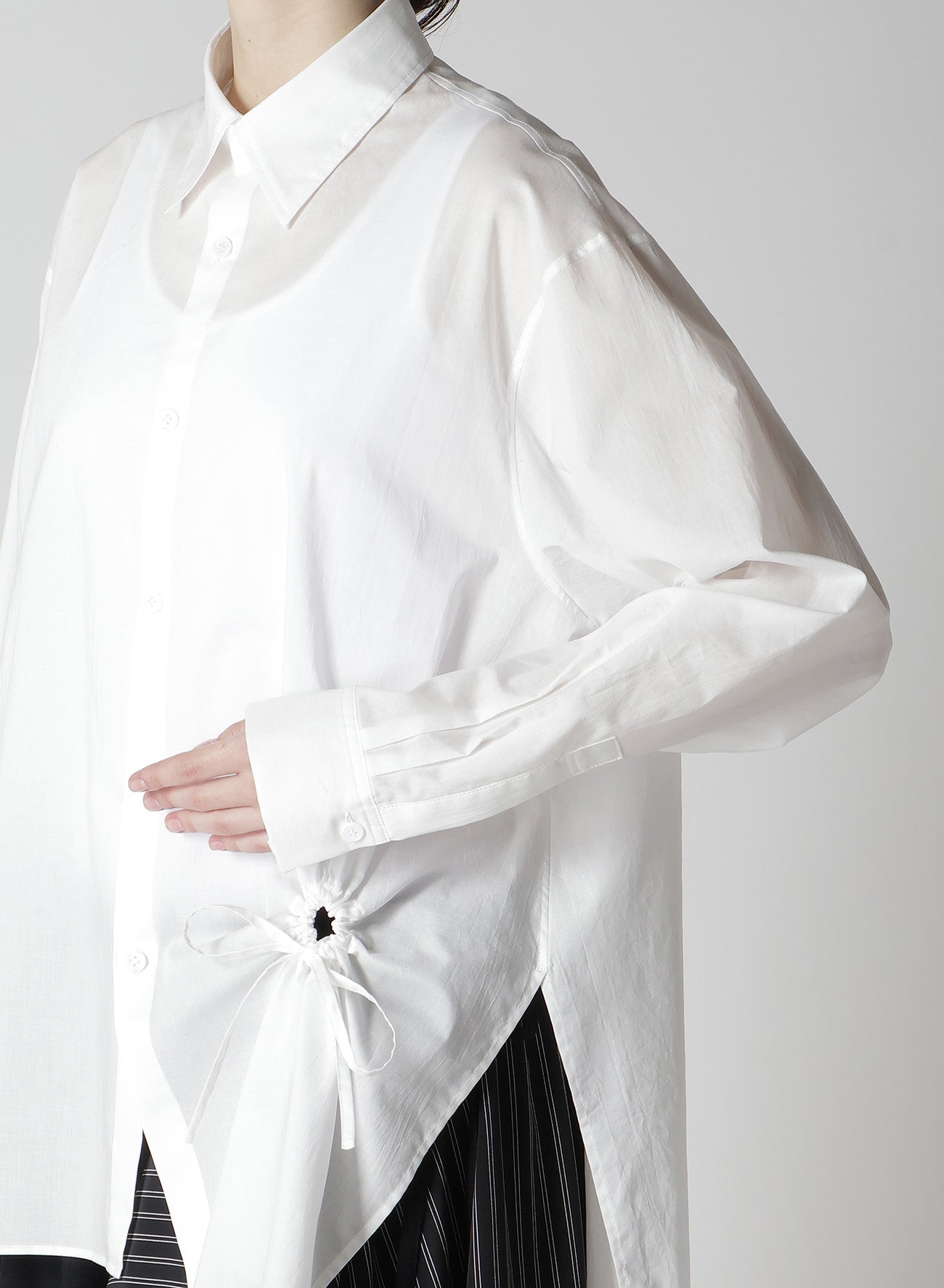 COTTON LAWN CIRCLE GATHERED BLOUSE