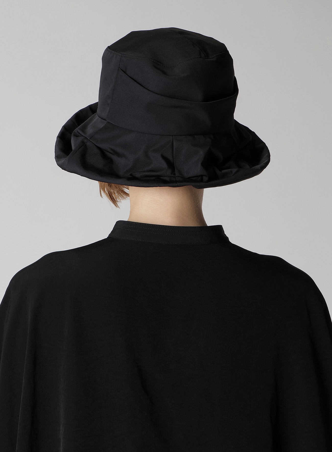 POLYESTER TUCKED CASABLANCA
