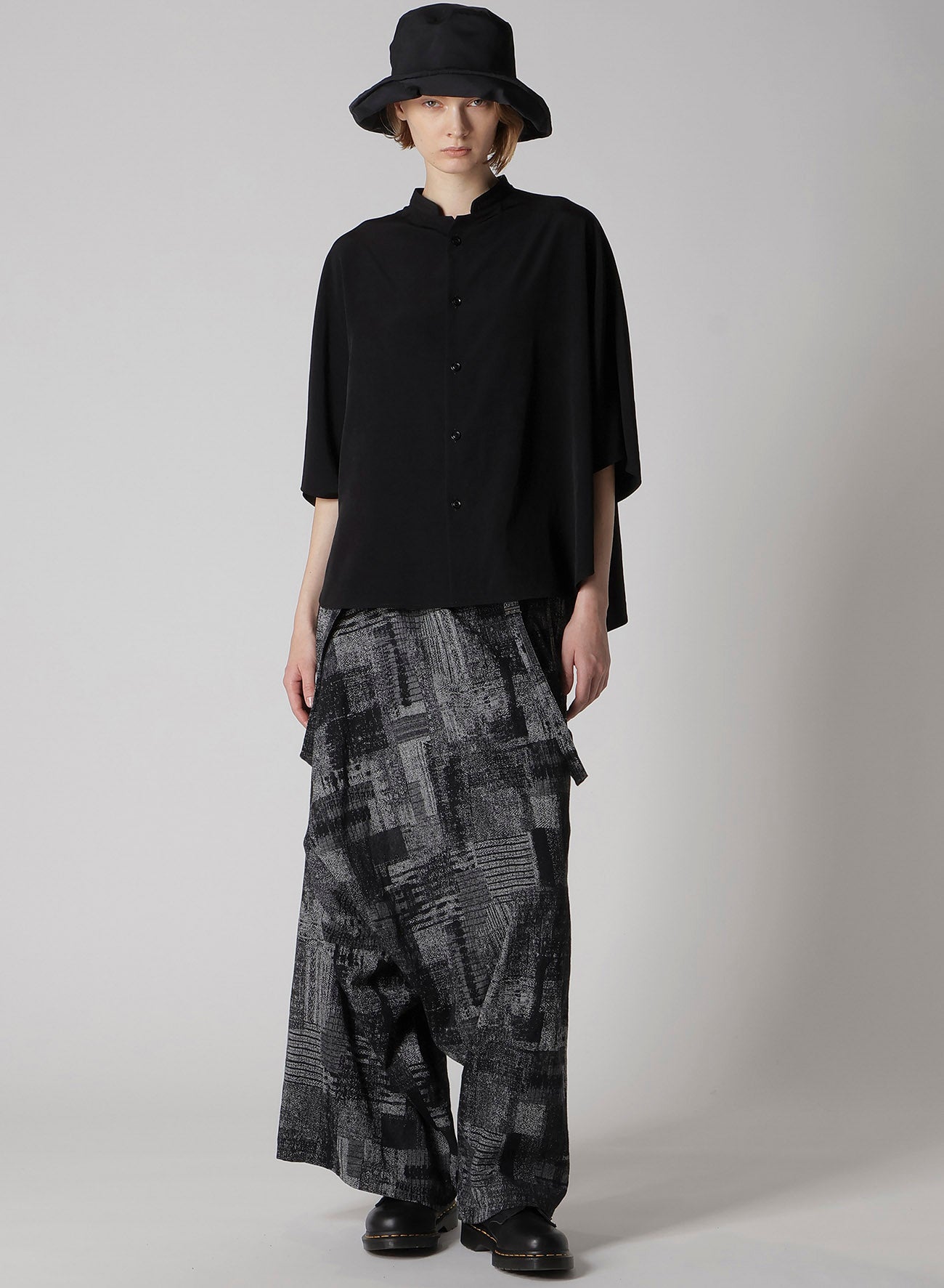 POLYESTER TUCKED CASABLANCA