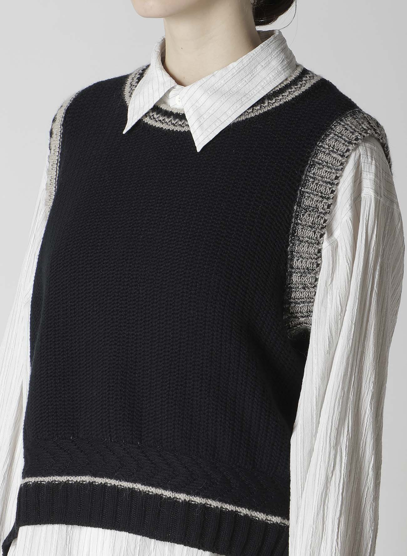 NAITIVE JACQUARD DESIGN KNIT VEST