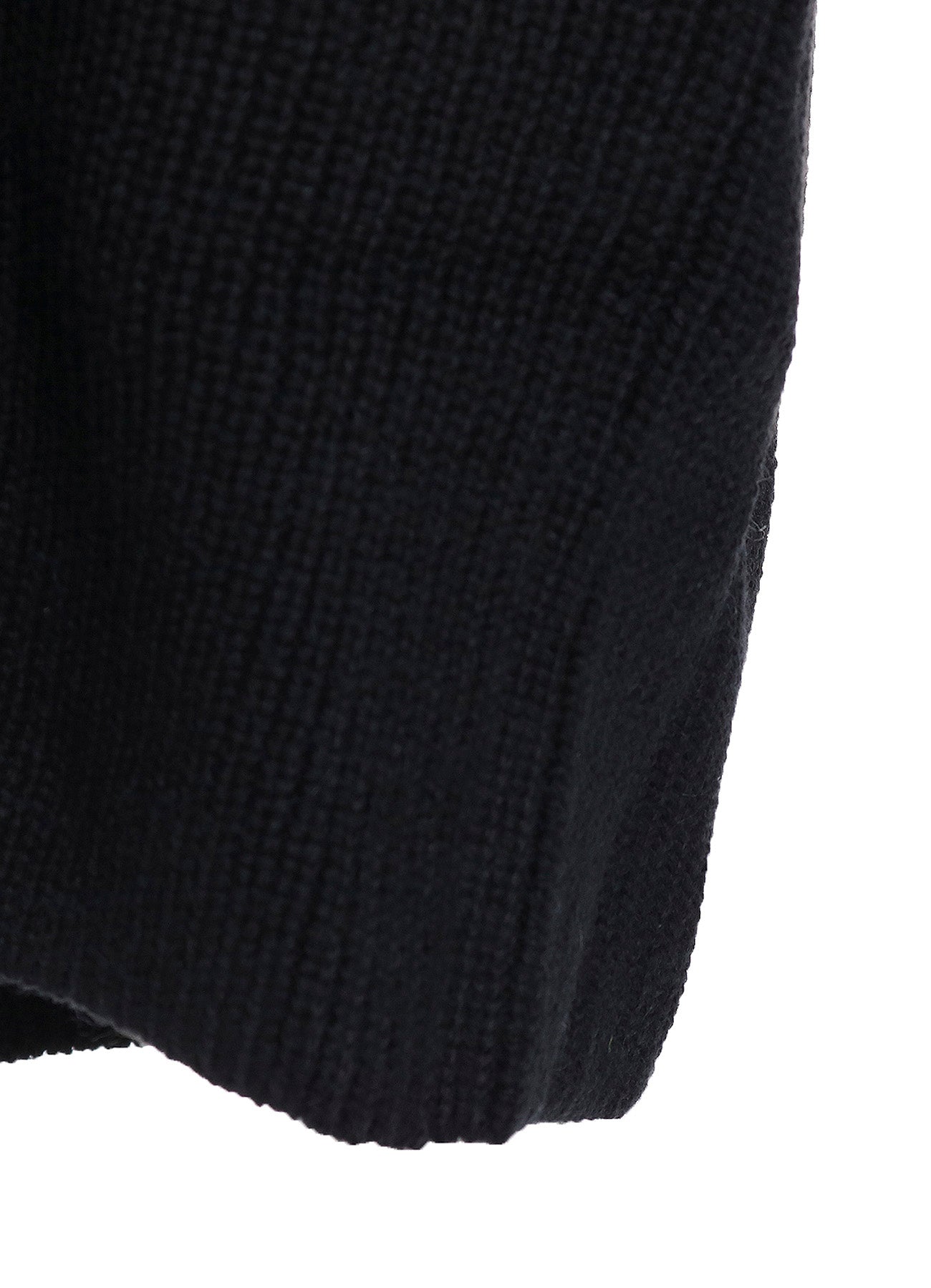 BIG V-NECK KNITTED CARDIGAN